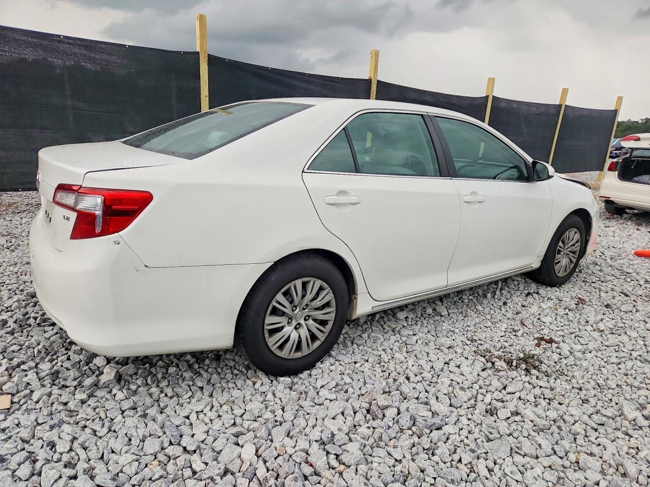 2012 Toyota Camry Le White vin: 4T1BF1FK8CU531753