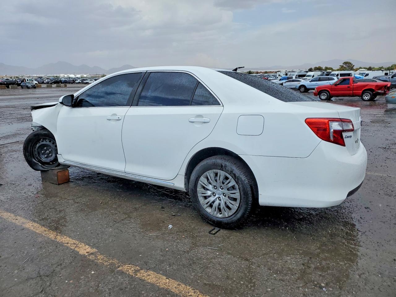 2012 Toyota Camry Le White vin: 4T1BF1FK8CU532241