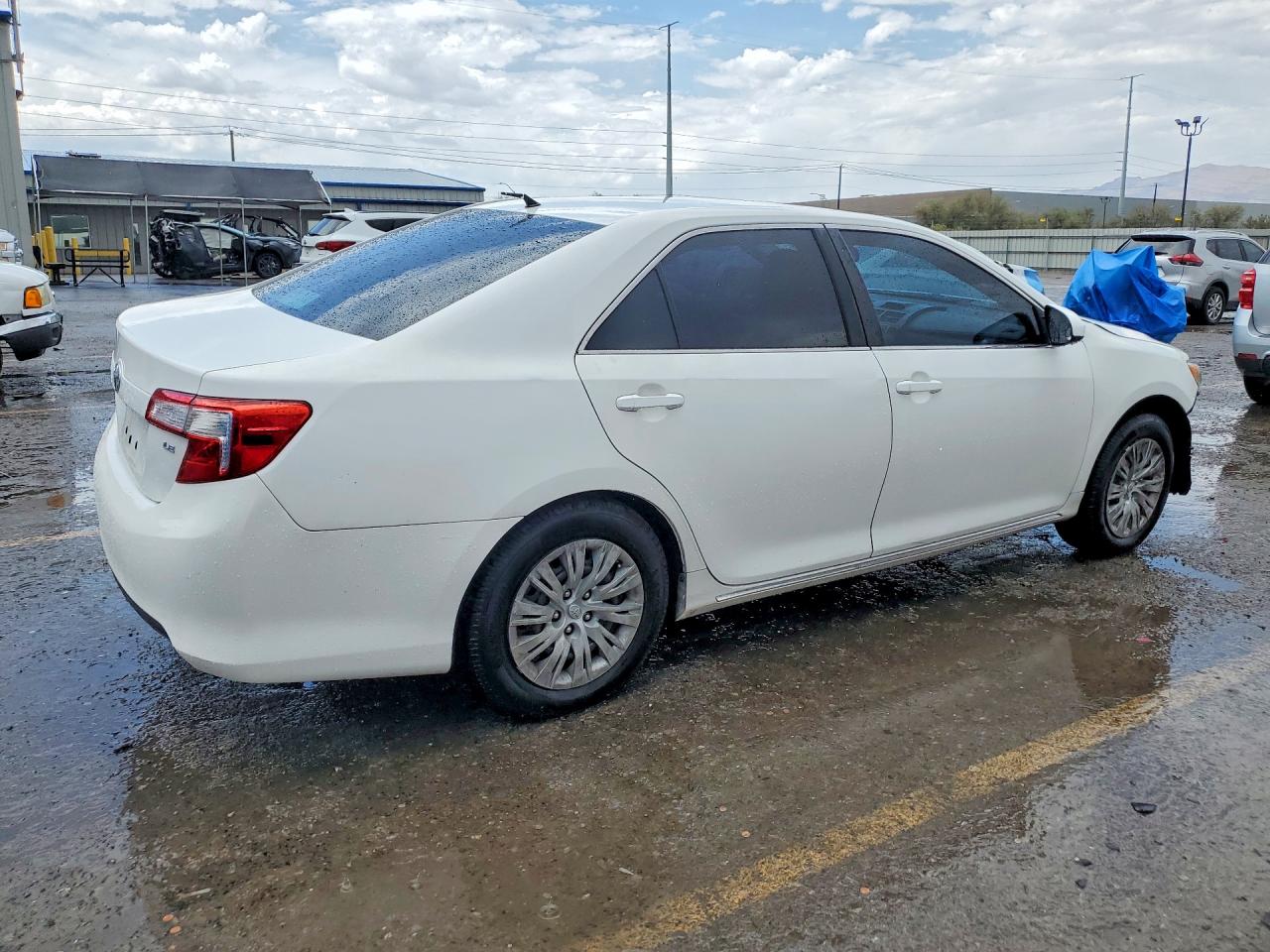 2012 Toyota Camry Le White vin: 4T1BF1FK8CU532241