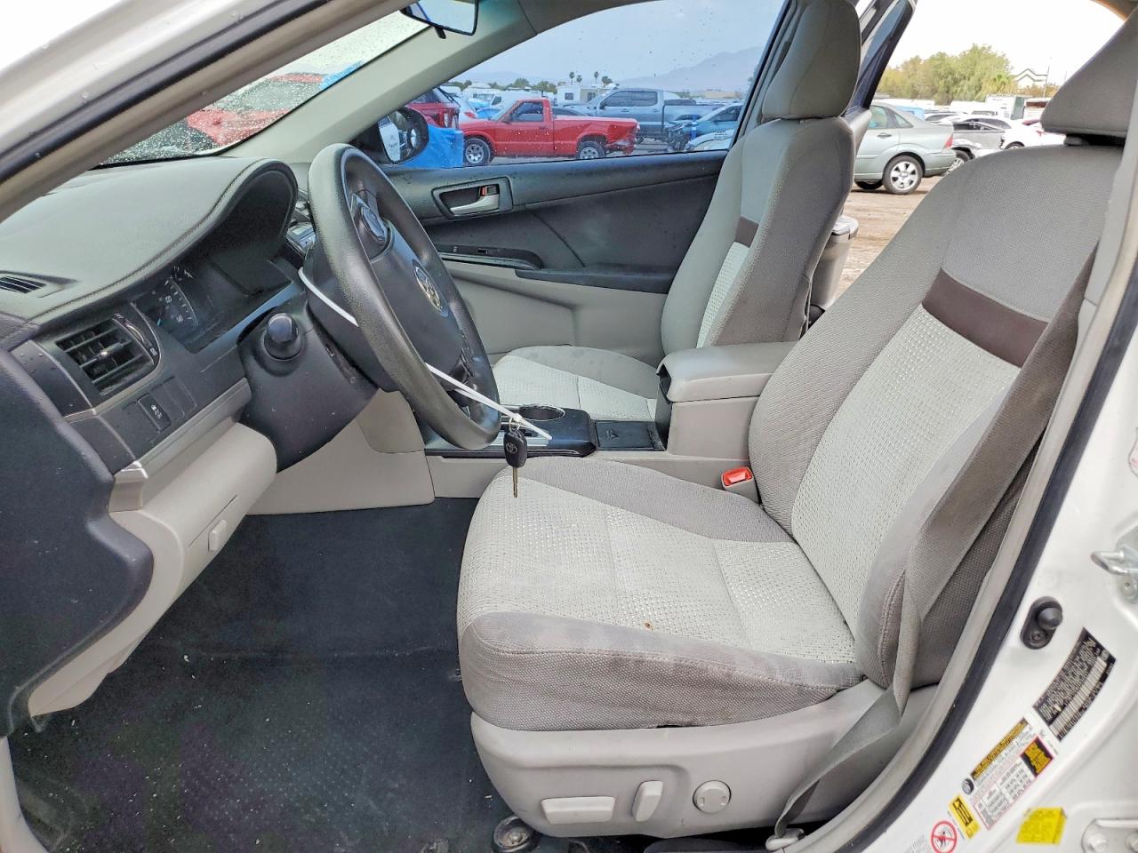 2012 Toyota Camry Le White vin: 4T1BF1FK8CU532241