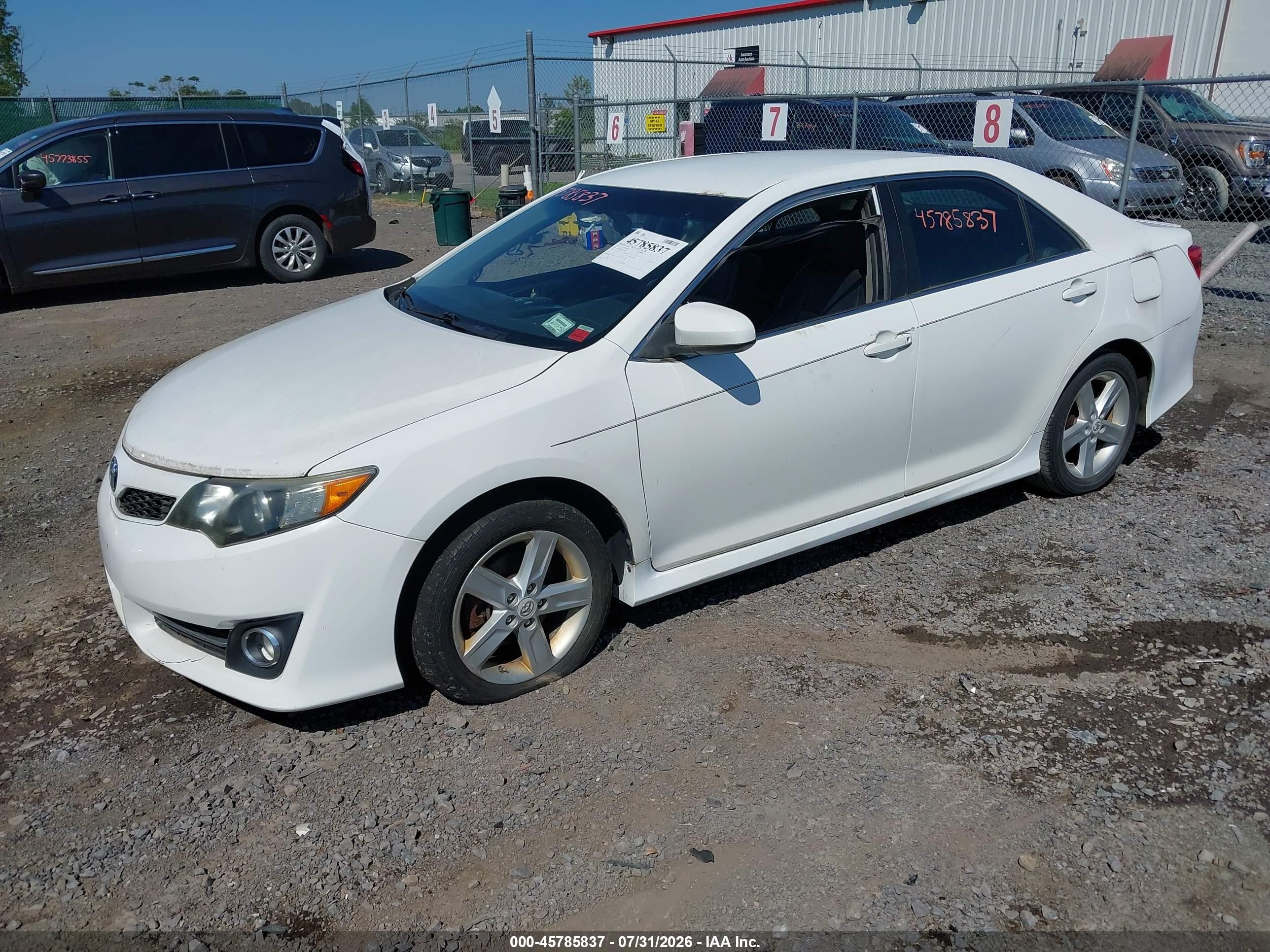 2012 Toyota Camry Se White vin: 4T1BF1FK8CU545667