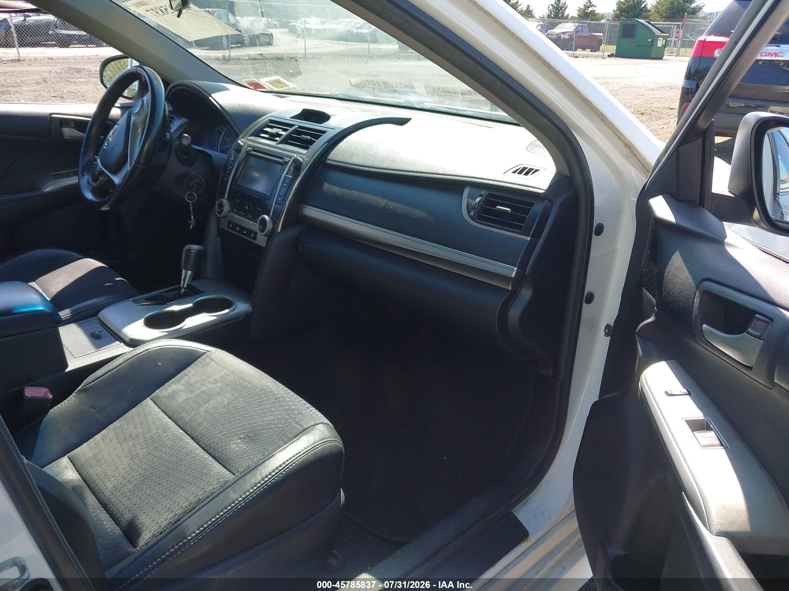 2012 Toyota Camry Se White vin: 4T1BF1FK8CU545667