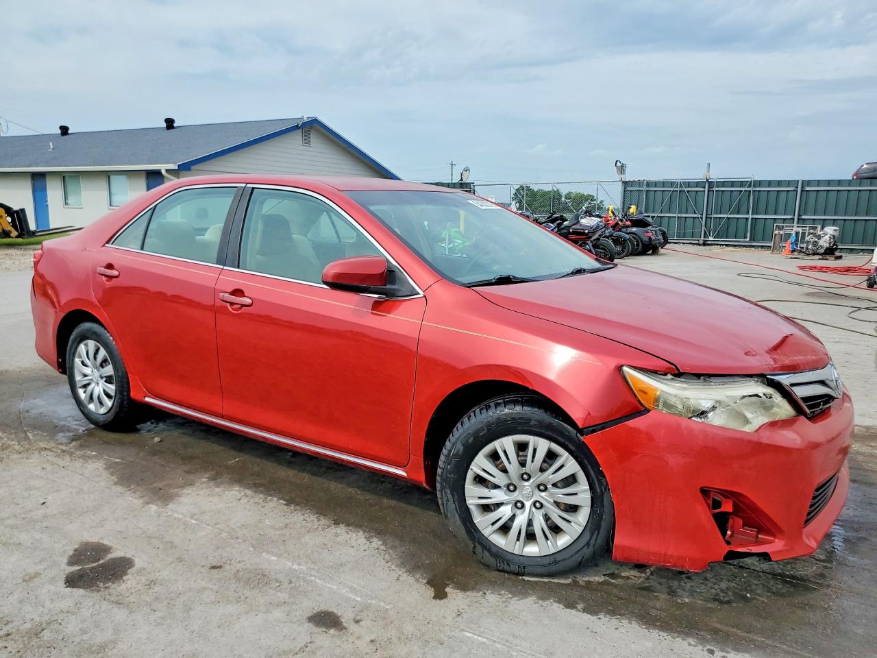 2012 Toyota Camry Base Red vin: 4T1BF1FK8CU546544