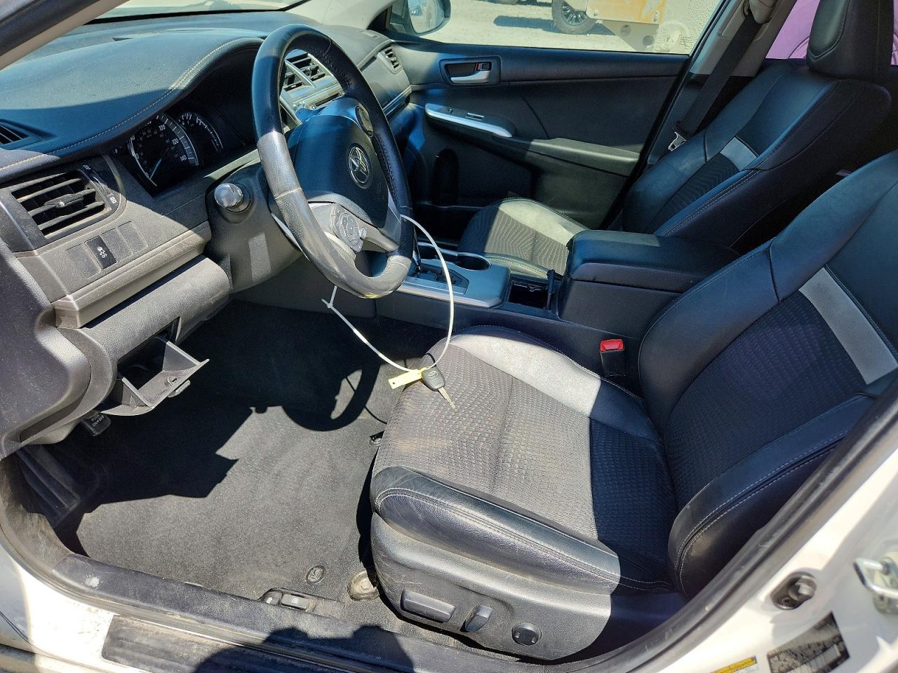 2012 Toyota Camry Se White vin: 4T1BF1FK8CU547659