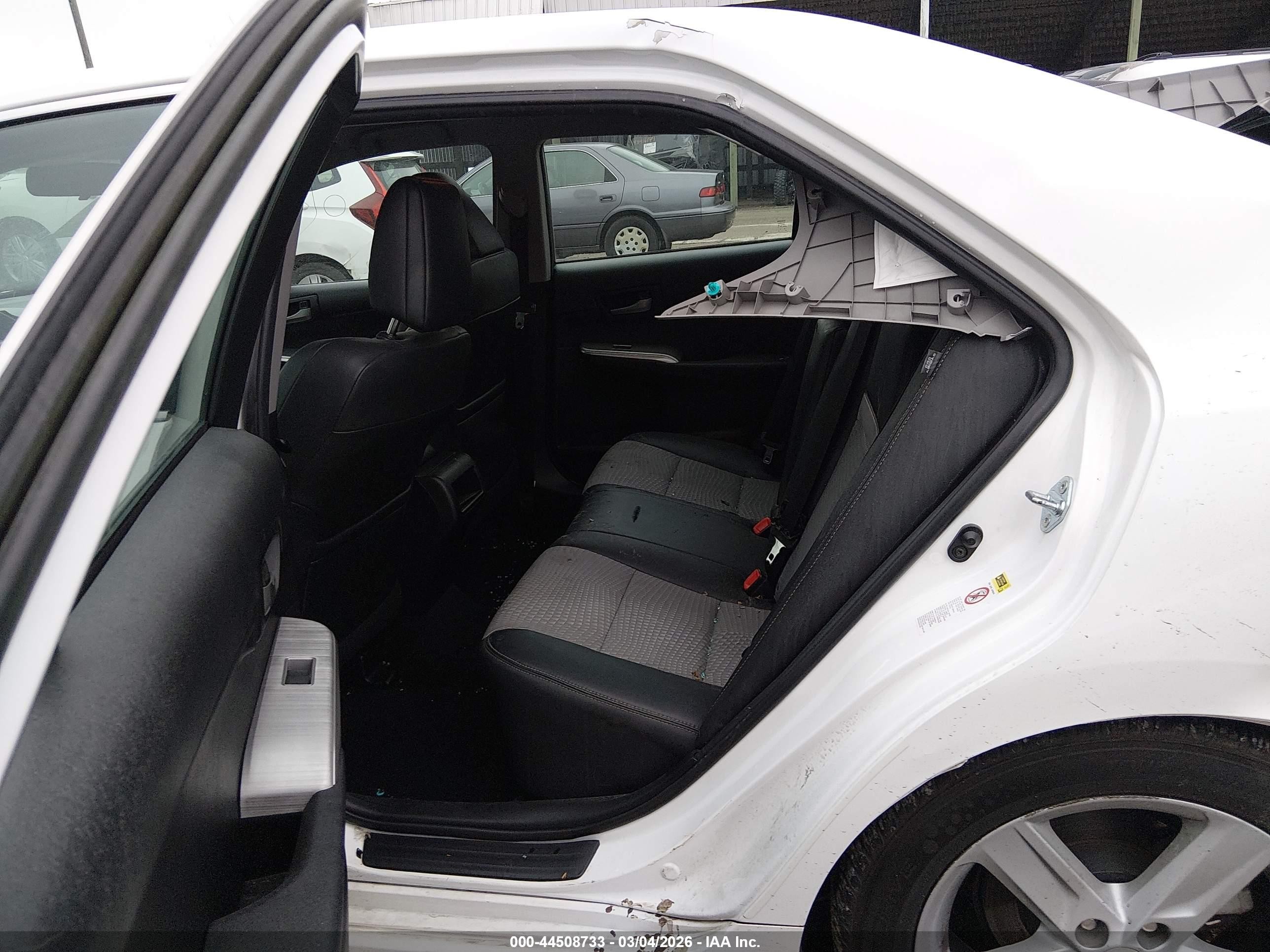 2012 Toyota Camry Se White vin: 4T1BF1FK8CU555731