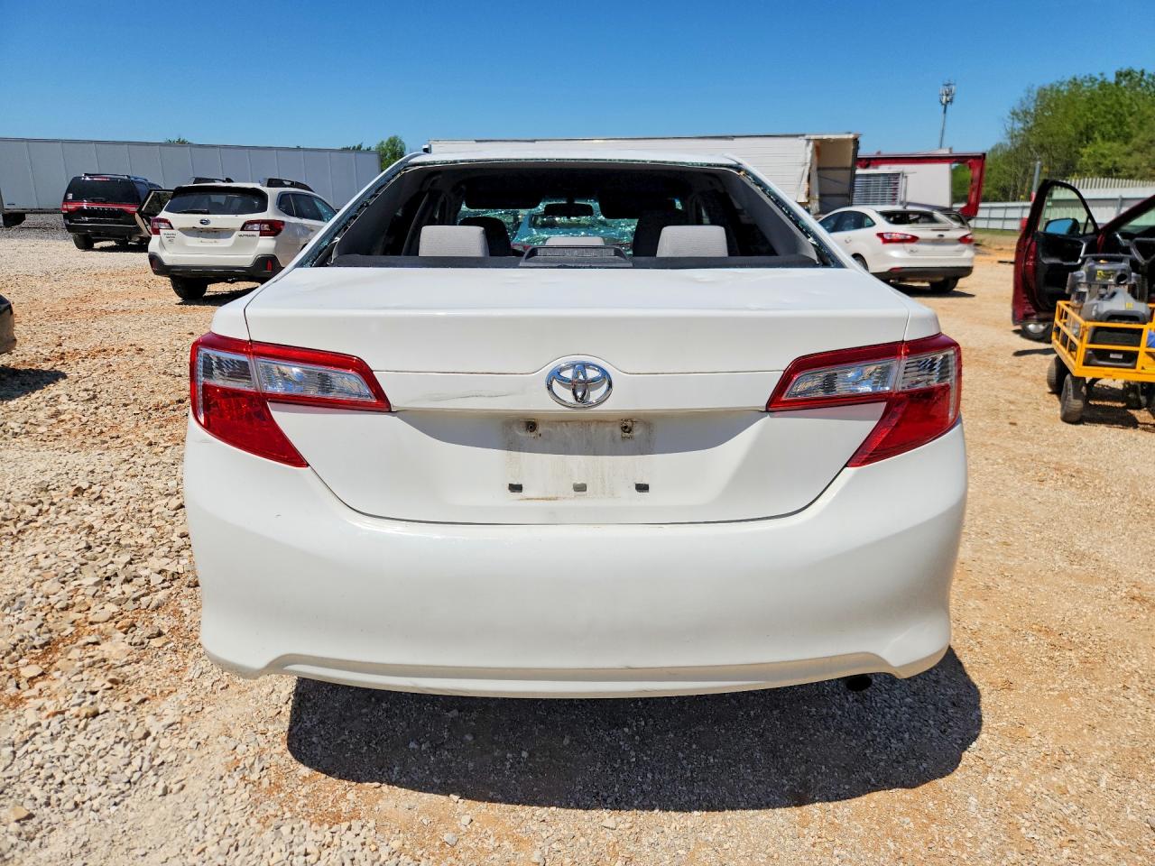 2012 Toyota Camry Le Белый vin: 4T1BF1FK8CU555924