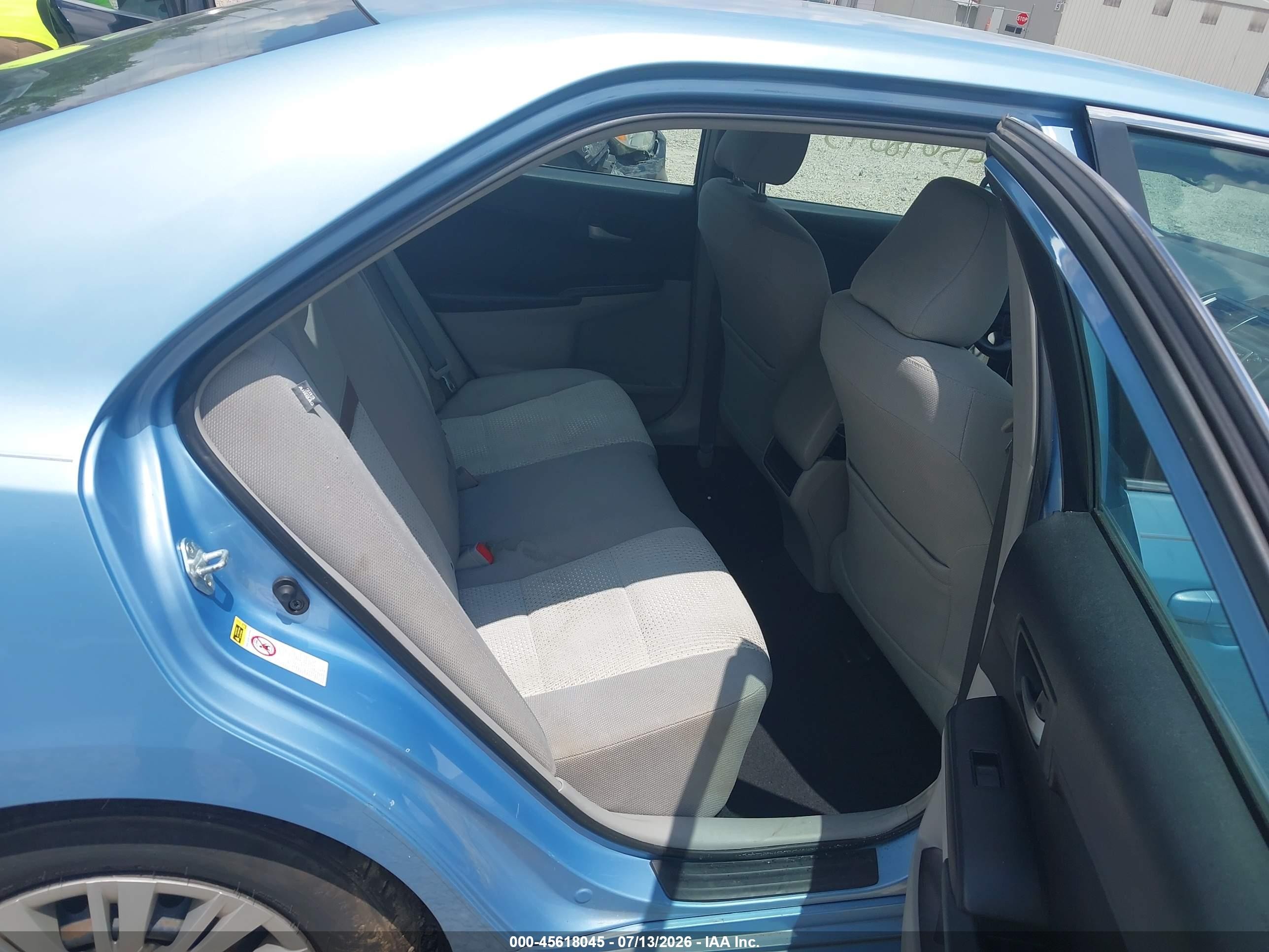 2012 Toyota Camry Le Blue vin: 4T1BF1FK8CU556491