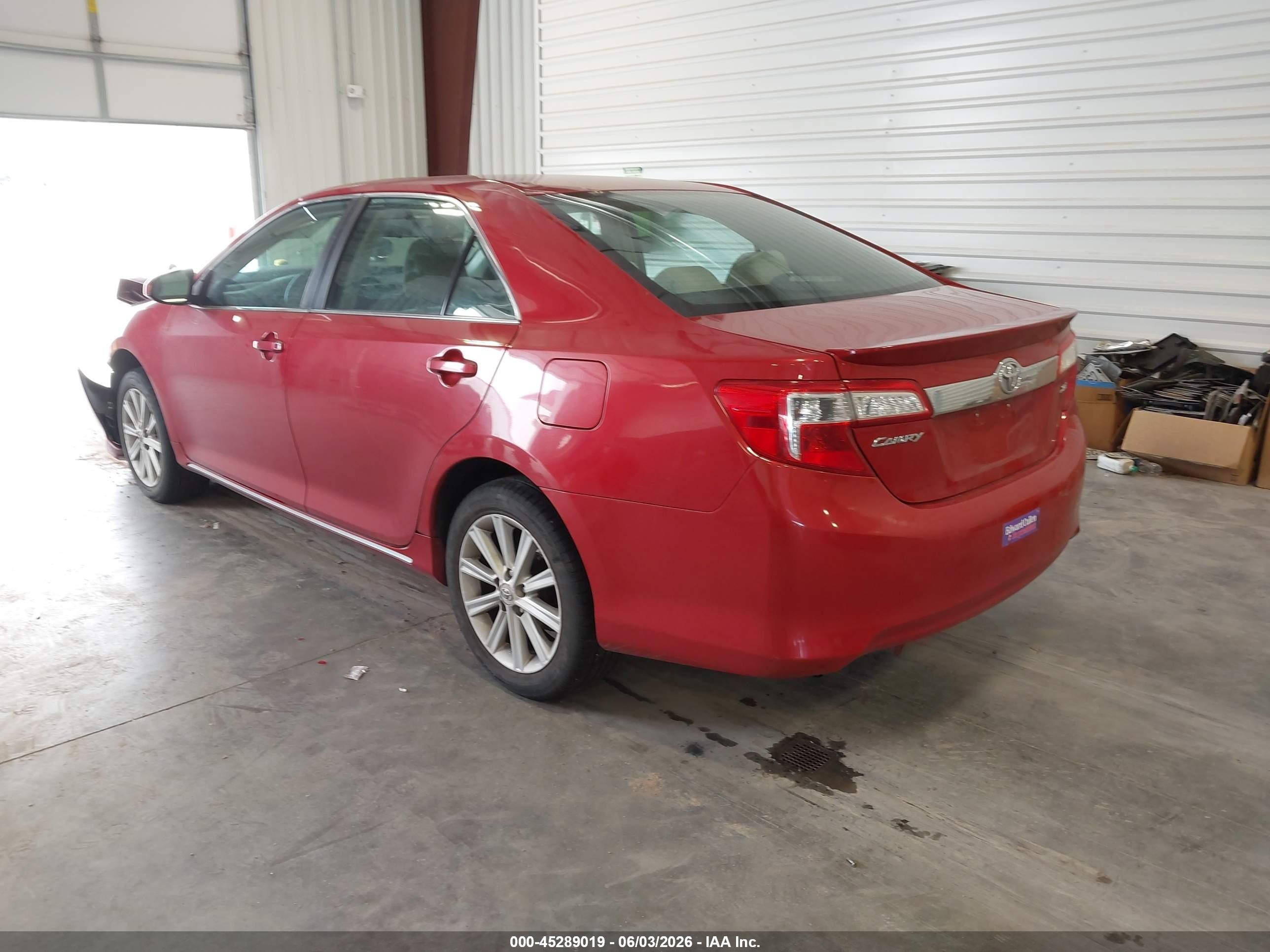 2012 Toyota Camry Xle Red vin: 4T1BF1FK8CU564932