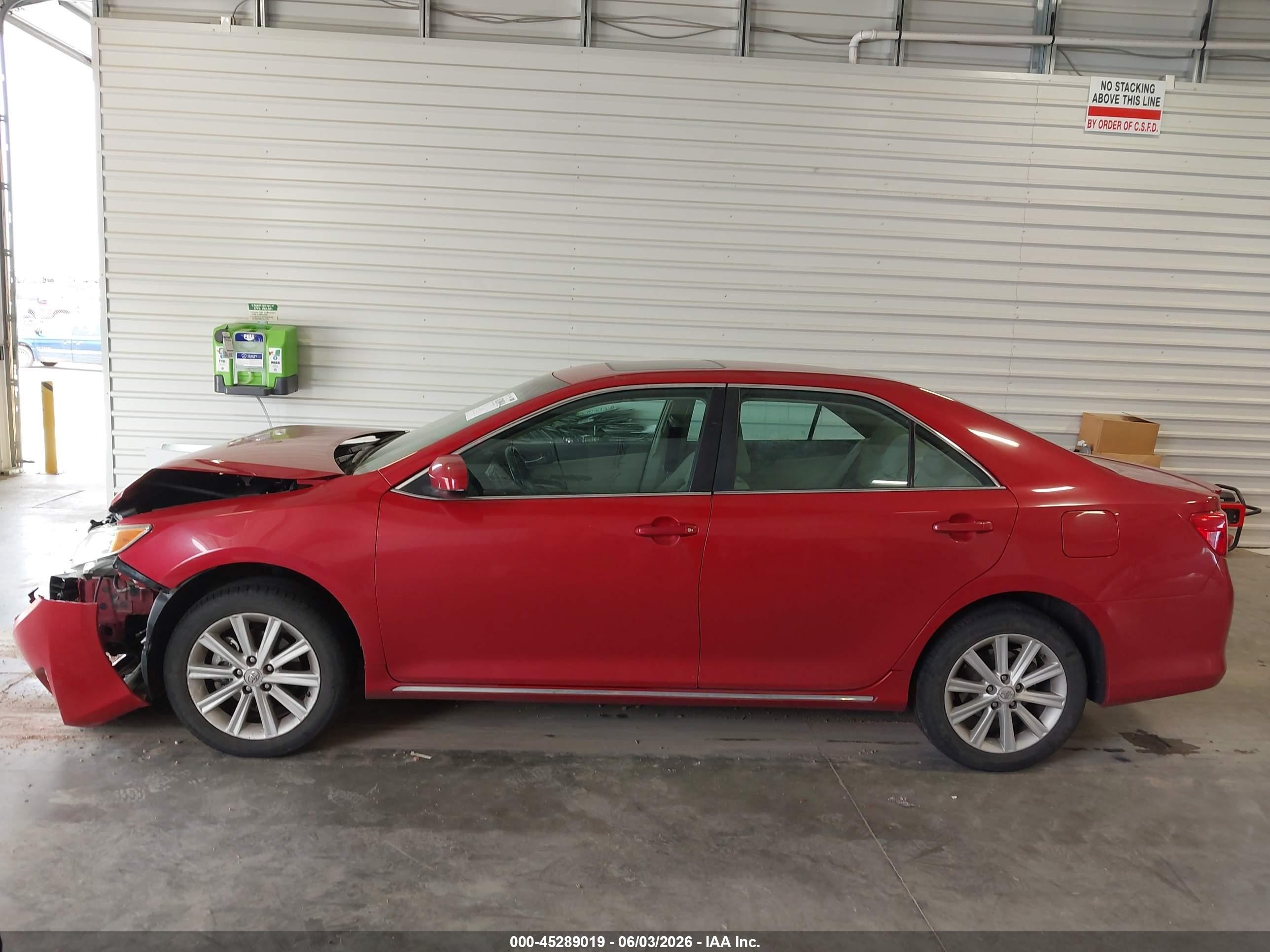 2012 Toyota Camry Xle Red vin: 4T1BF1FK8CU564932