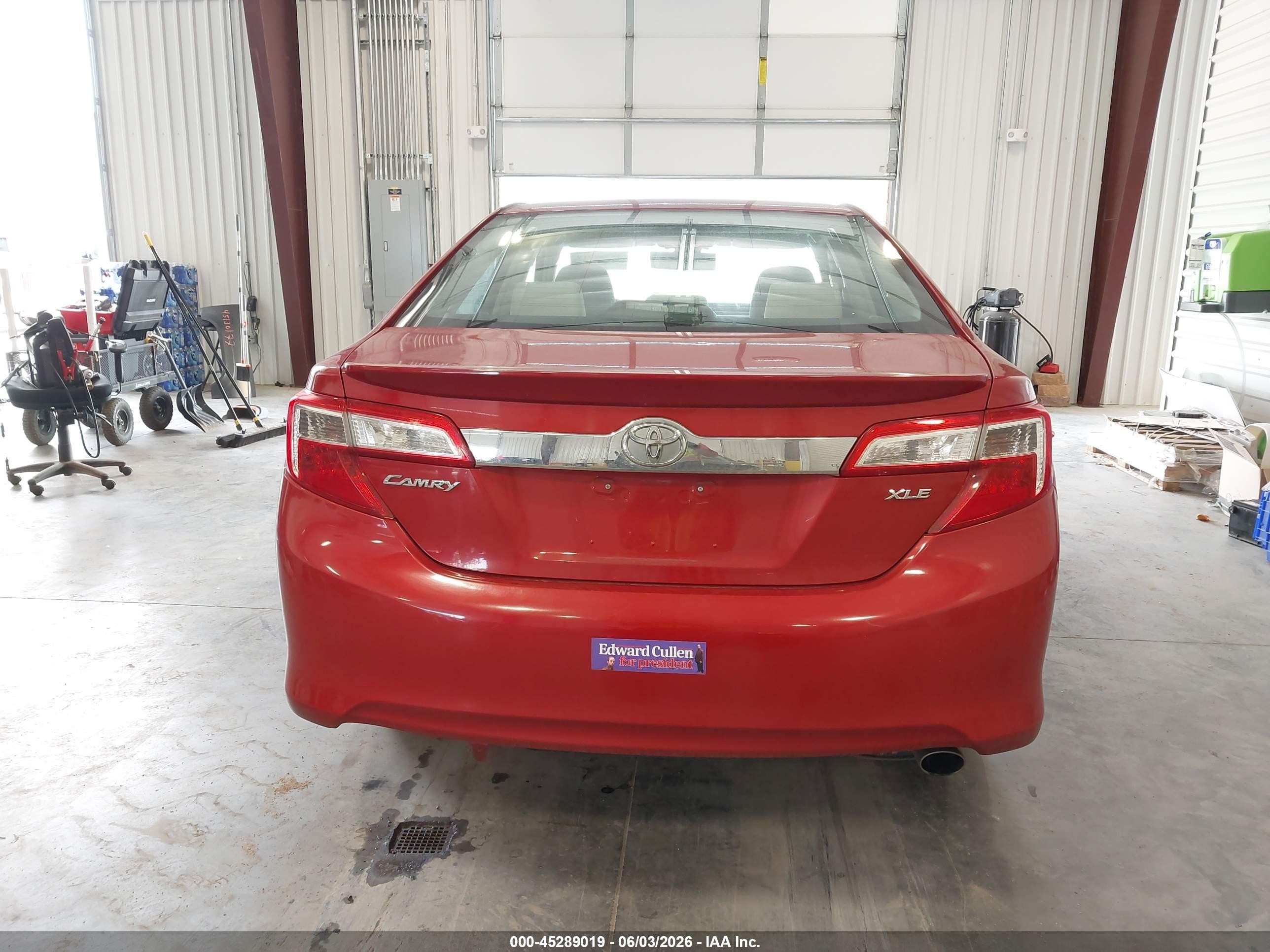 2012 Toyota Camry Xle Red vin: 4T1BF1FK8CU564932