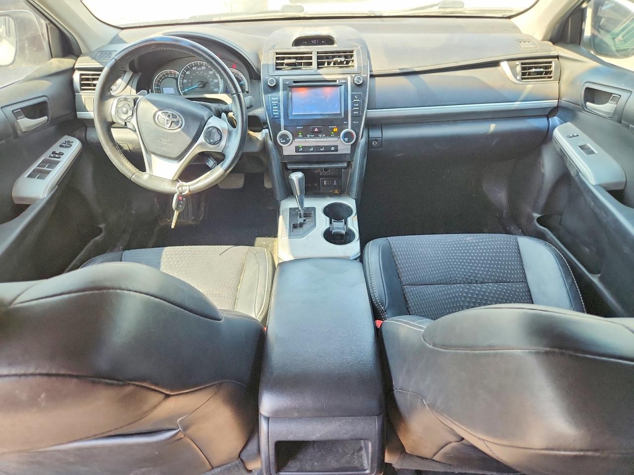 2012 Toyota Camry Se White vin: 4T1BF1FK8CU570715