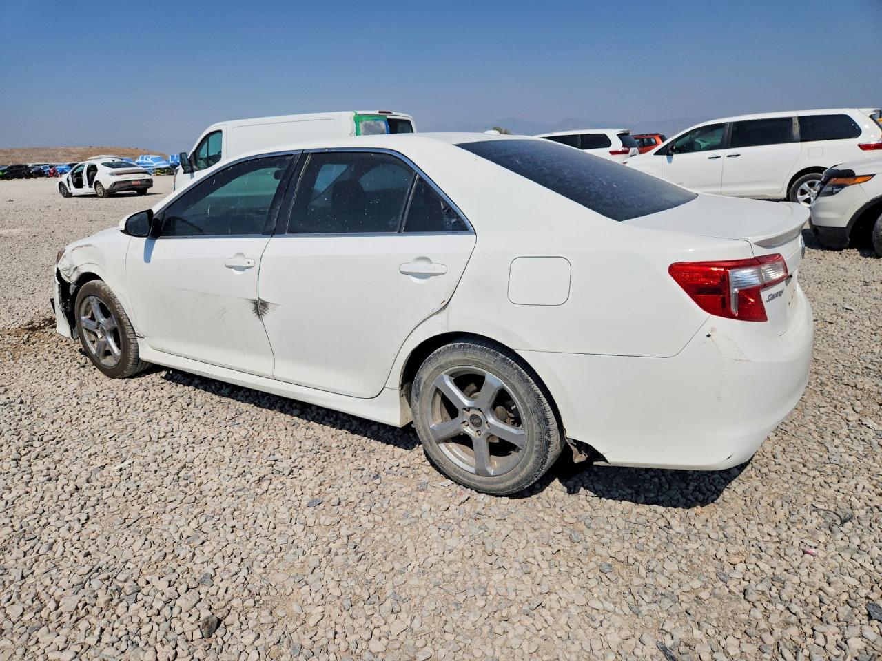 2012 Toyota Camry Se White vin: 4T1BF1FK8CU570715
