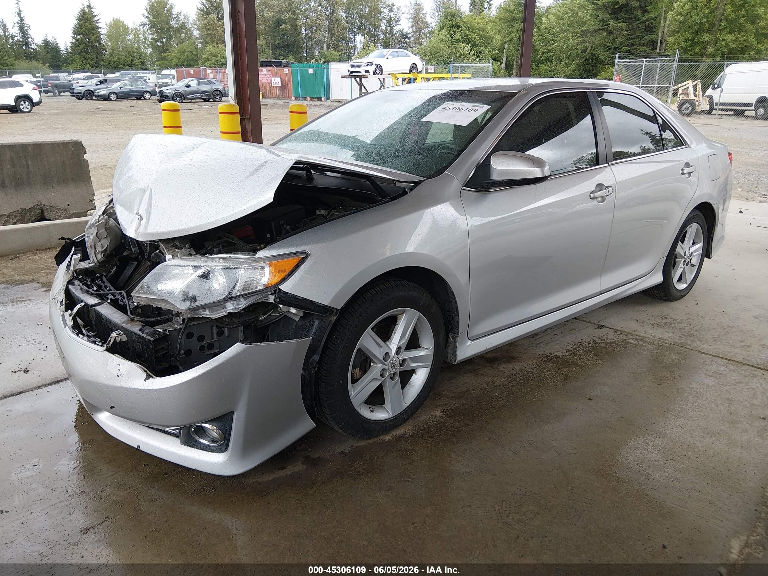 2012 Toyota Camry Se Silver vin: 4T1BF1FK8CU631044