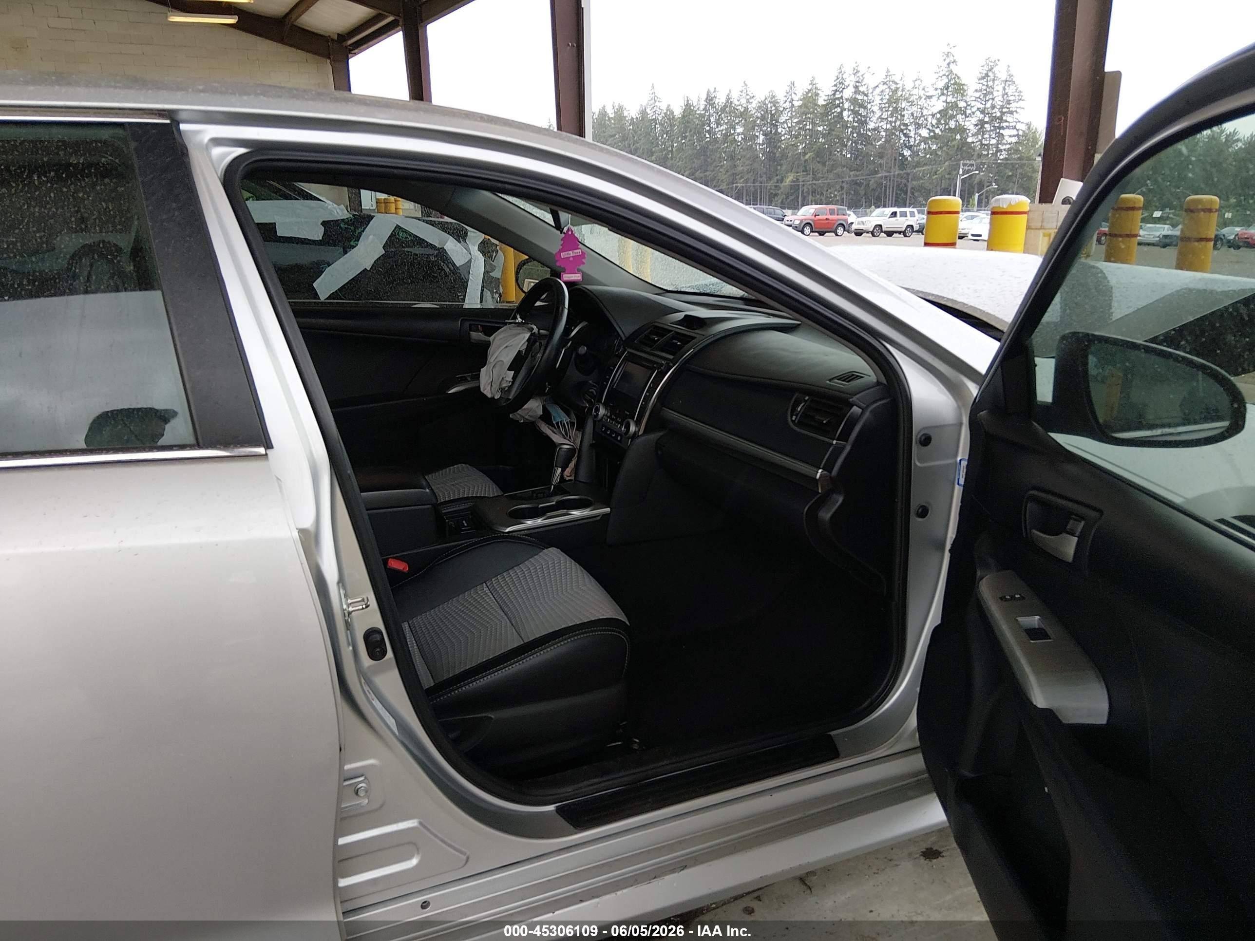 2012 Toyota Camry Se Silver vin: 4T1BF1FK8CU631044