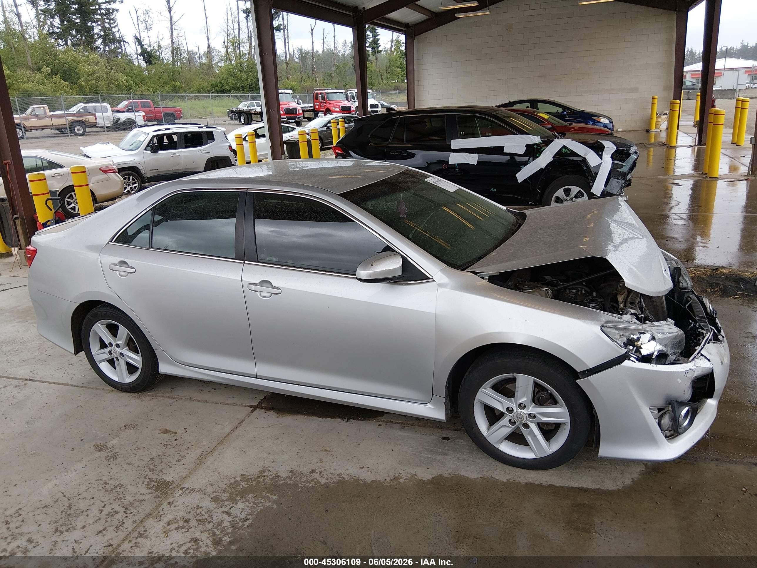 2012 Toyota Camry Se Silver vin: 4T1BF1FK8CU631044