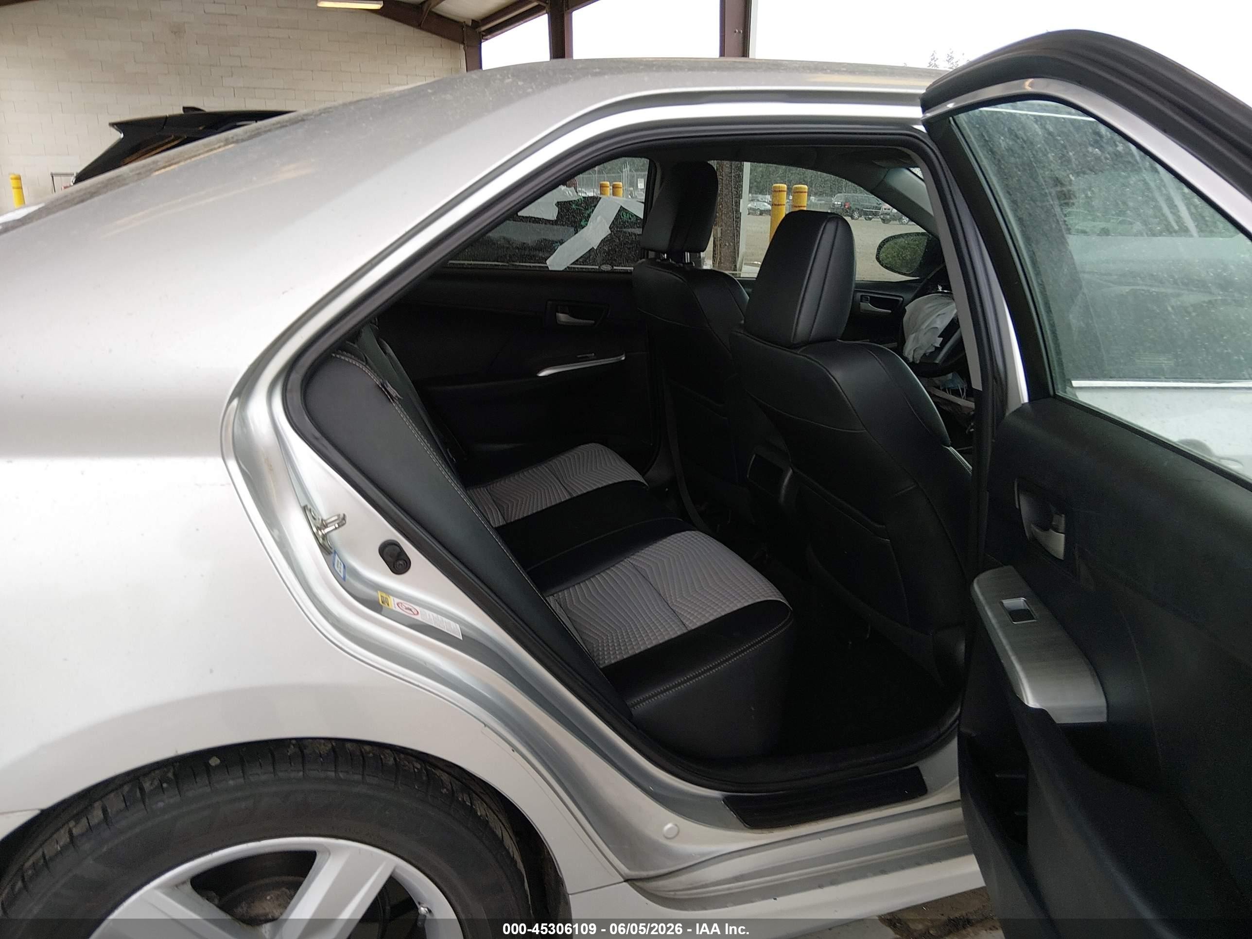 2012 Toyota Camry Se Silver vin: 4T1BF1FK8CU631044