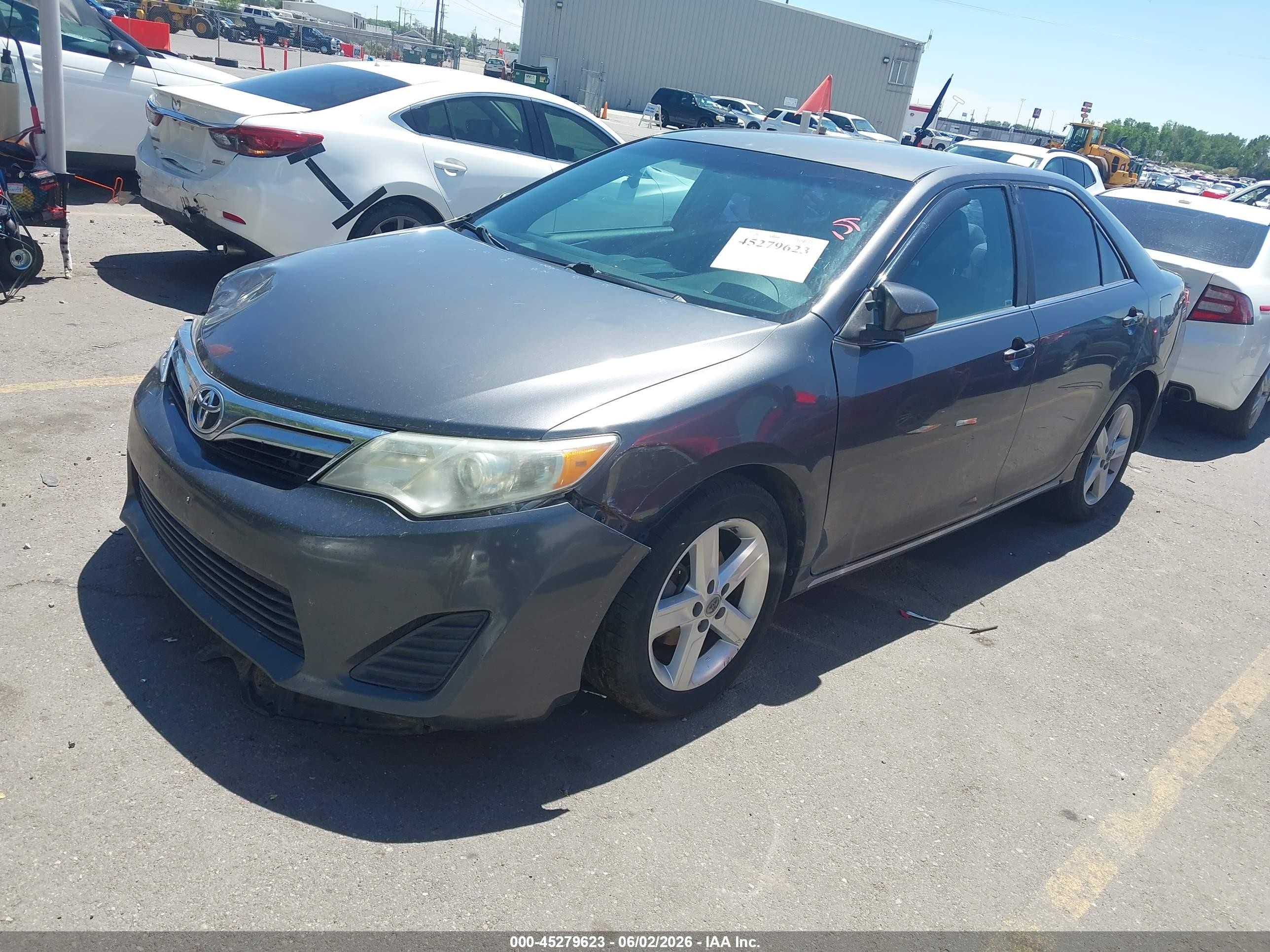 2013 Toyota Camry Le Серебряный vin: 4T1BF1FK8DU212029