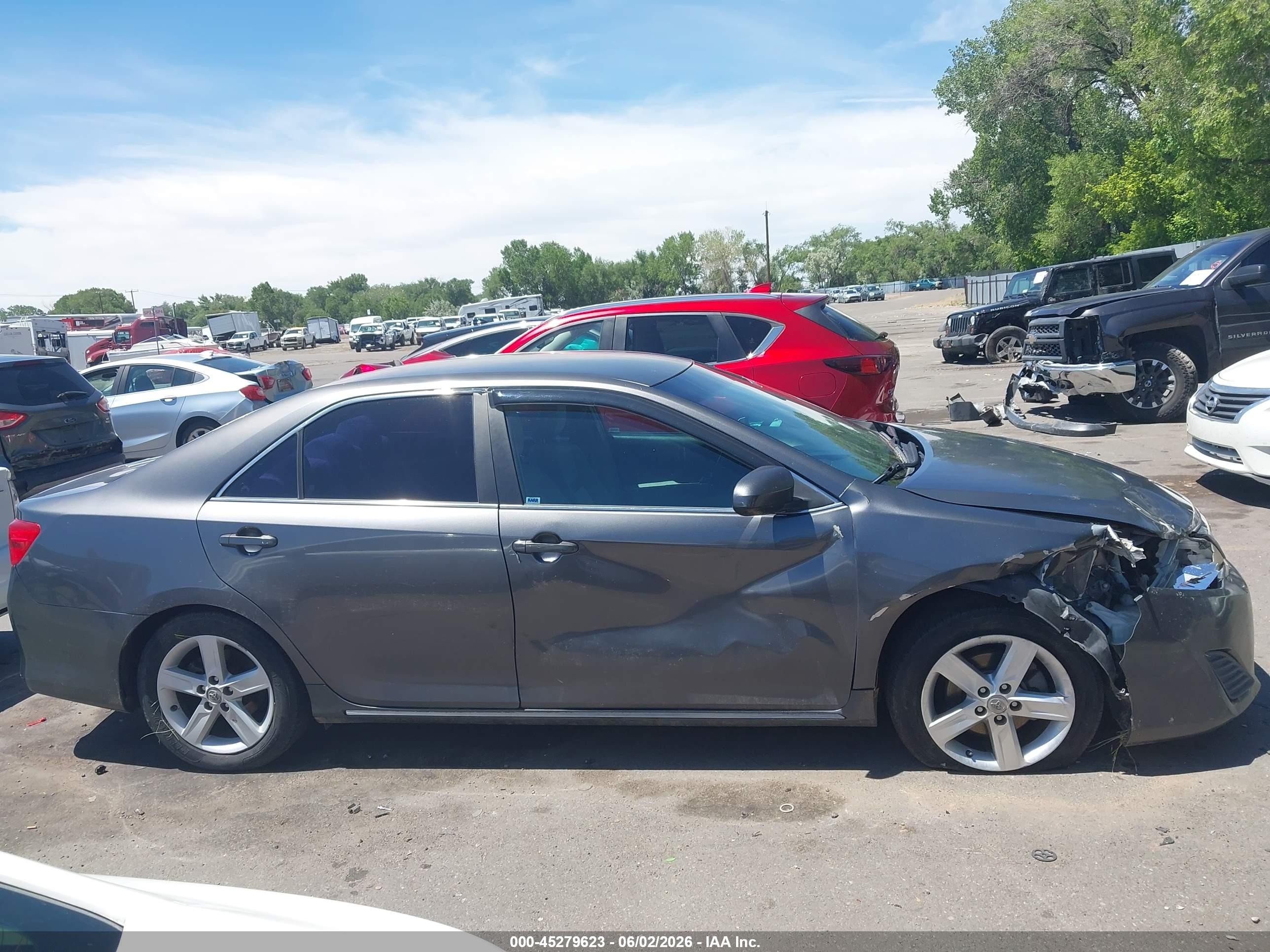2013 Toyota Camry Le Серебряный vin: 4T1BF1FK8DU212029