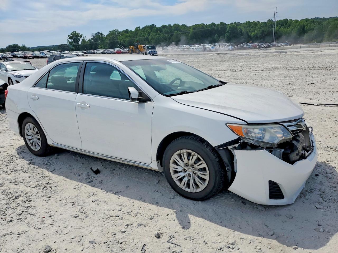 2013 Toyota Camry Le Белый vin: 4T1BF1FK8DU225668
