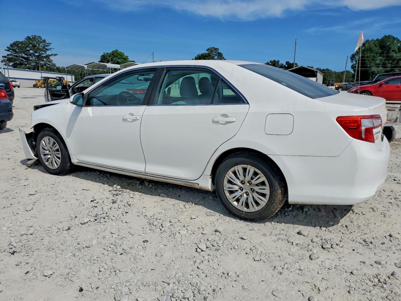 2013 Toyota Camry Le Белый vin: 4T1BF1FK8DU225668