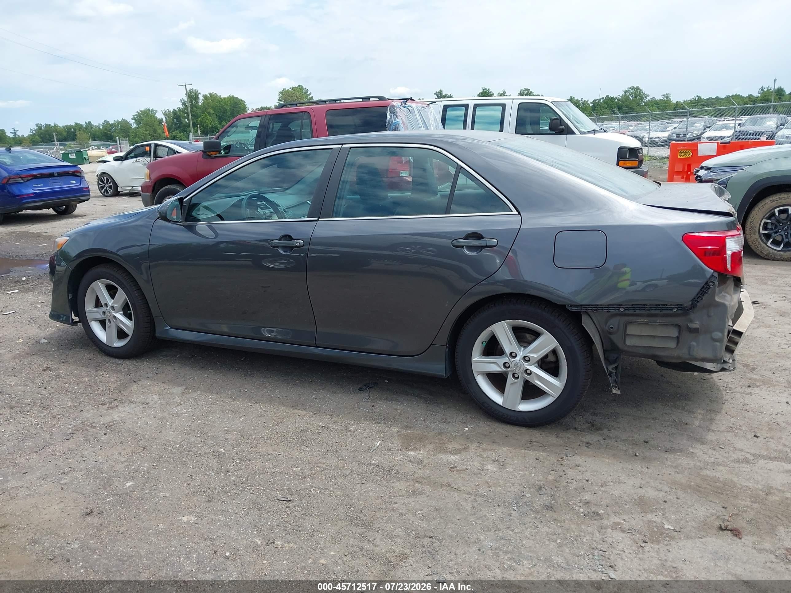 2013 Toyota Camry Se Gray vin: 4T1BF1FK8DU239618