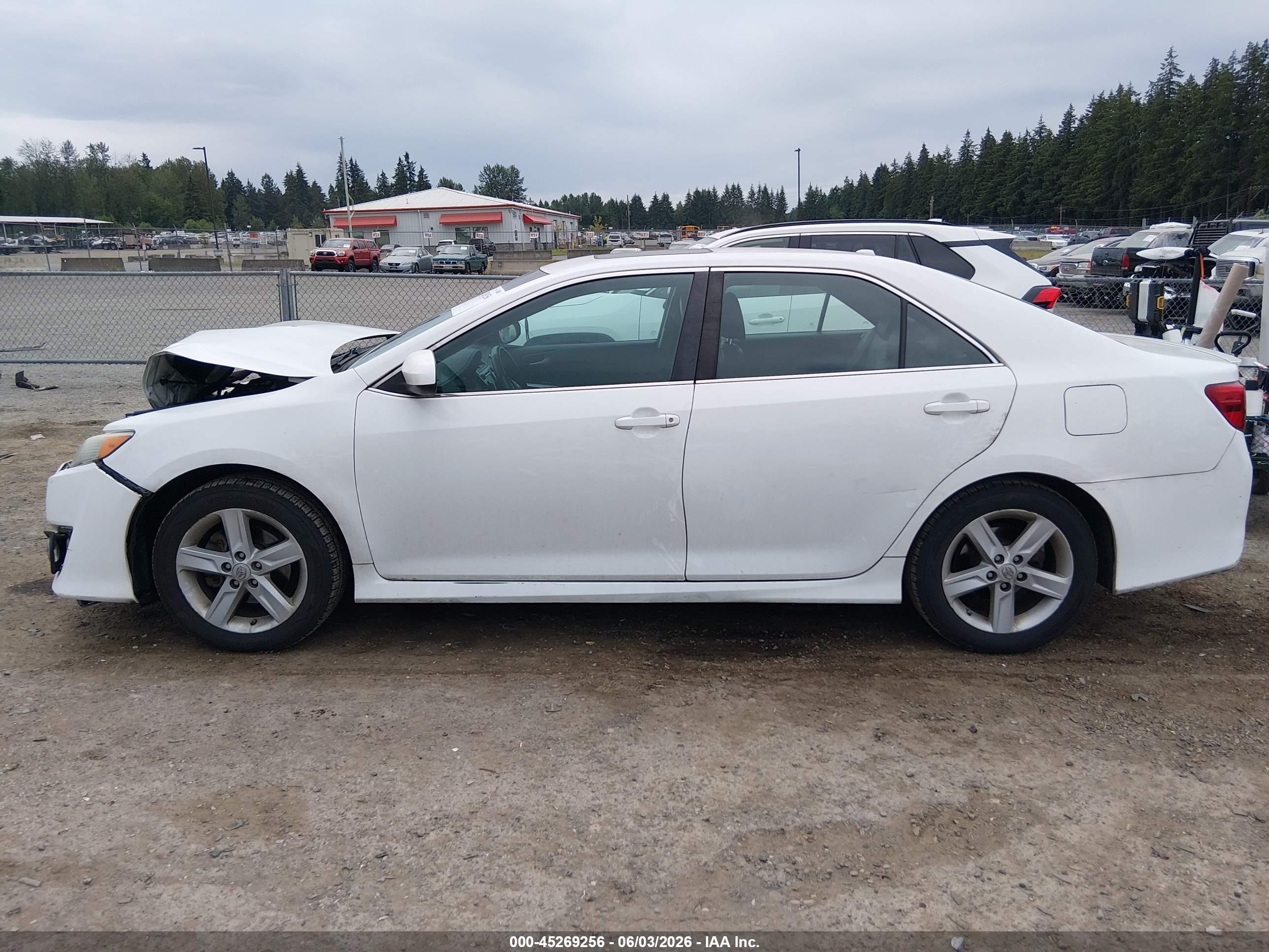 2013 Toyota Camry Se White vin: 4T1BF1FK8DU244141