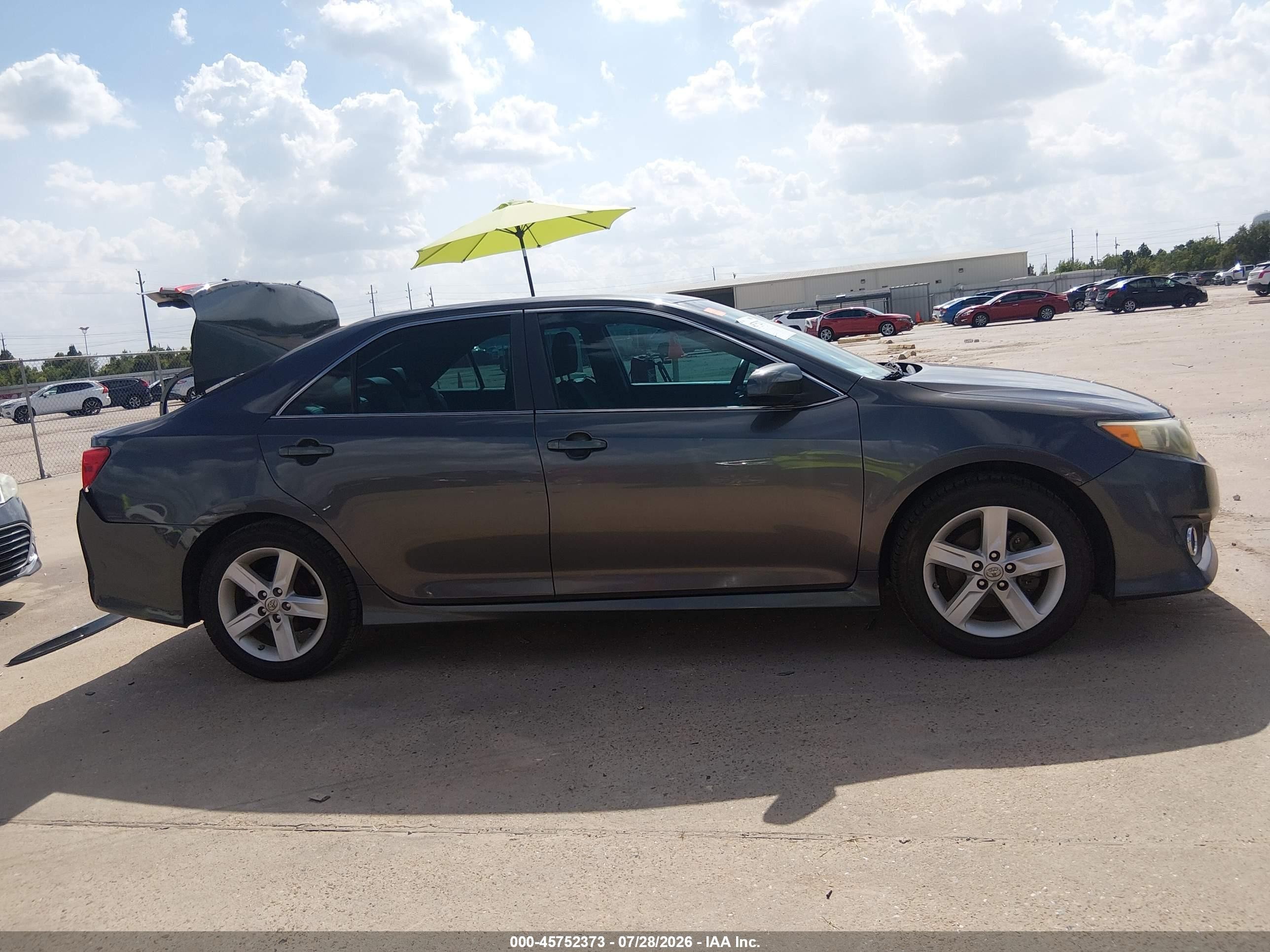 2013 Toyota Camry Se Gray vin: 4T1BF1FK8DU287426