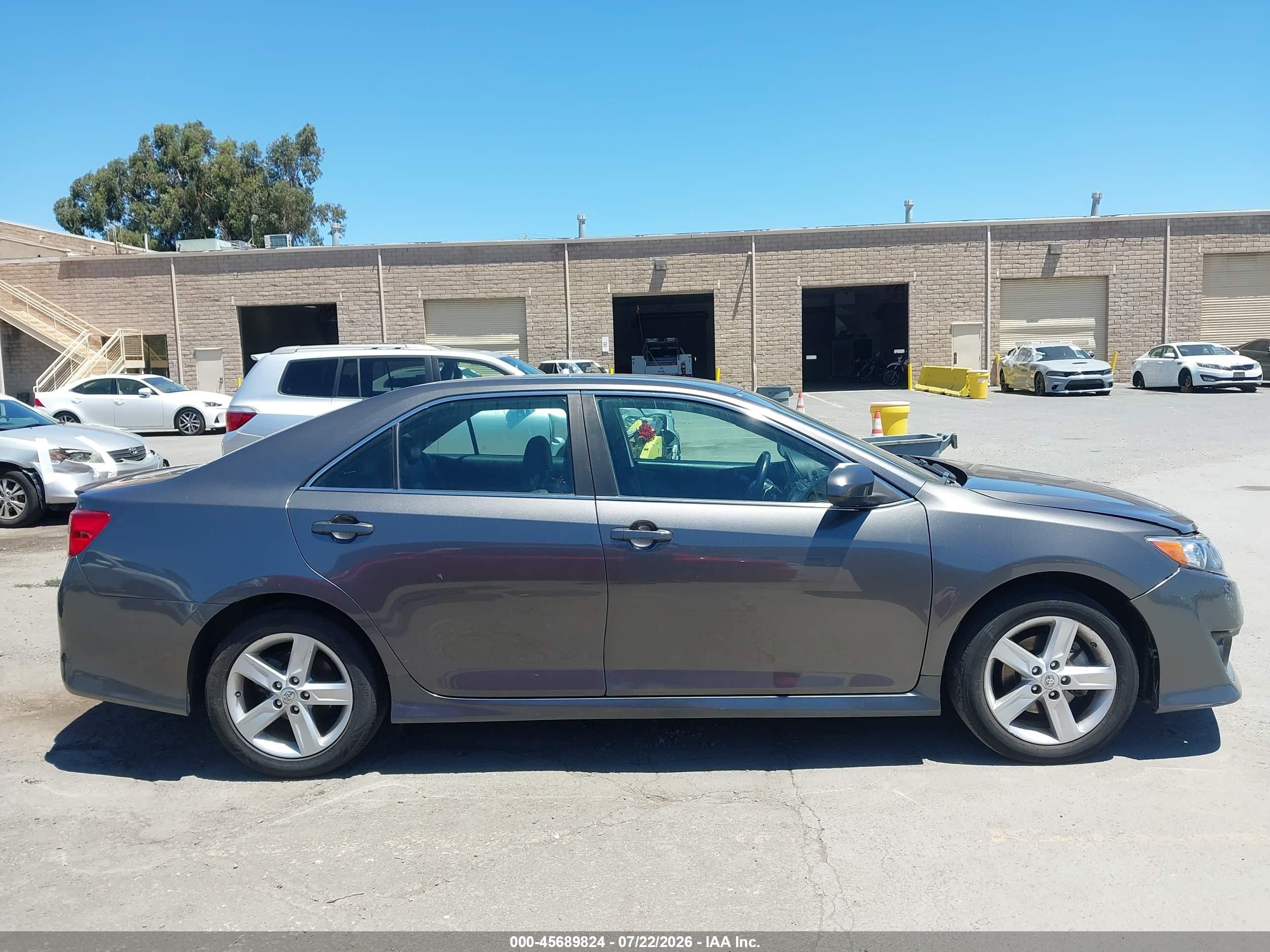 2013 Toyota Camry Se Gray vin: 4T1BF1FK8DU289743