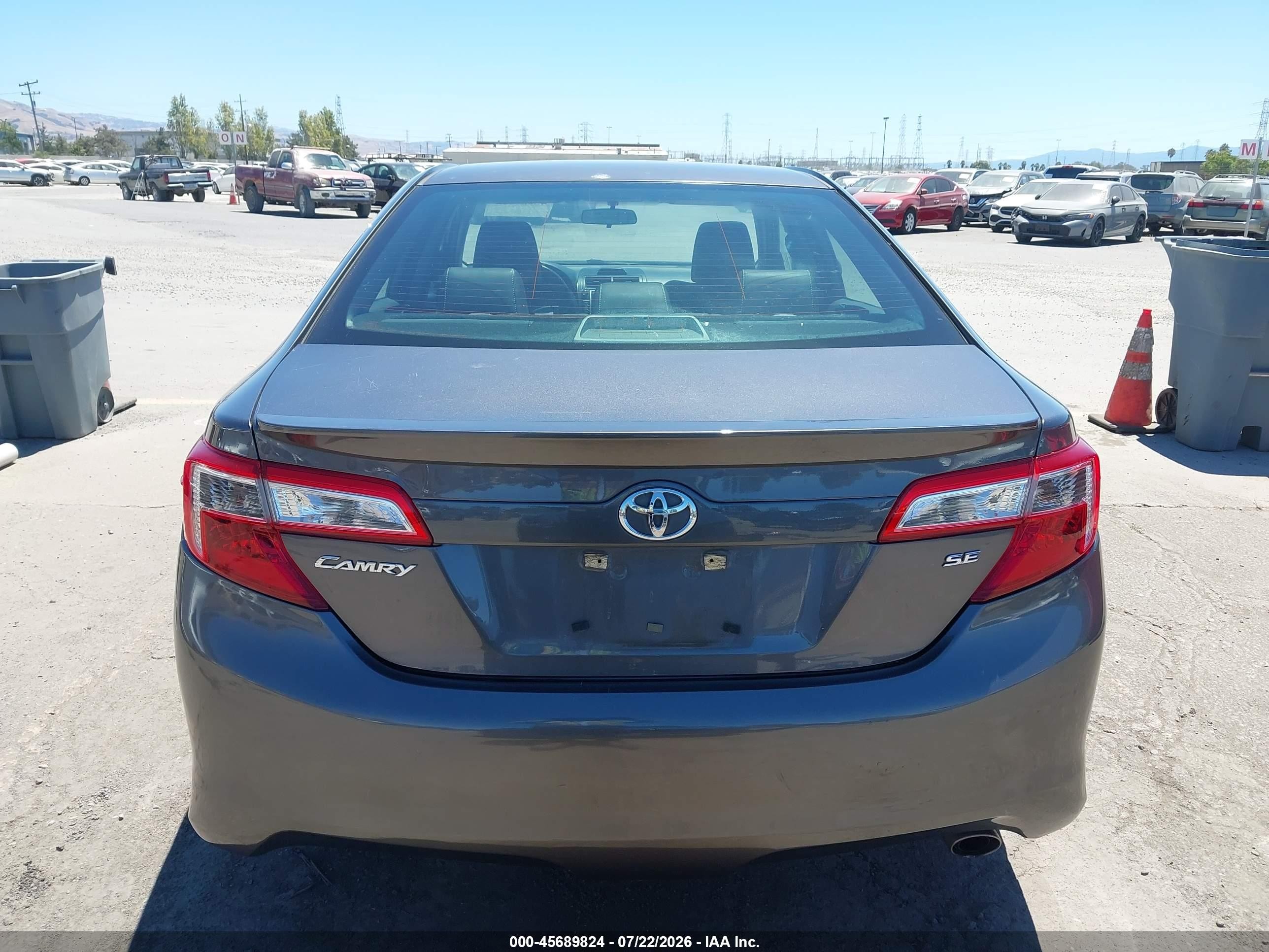 2013 Toyota Camry Se Gray vin: 4T1BF1FK8DU289743