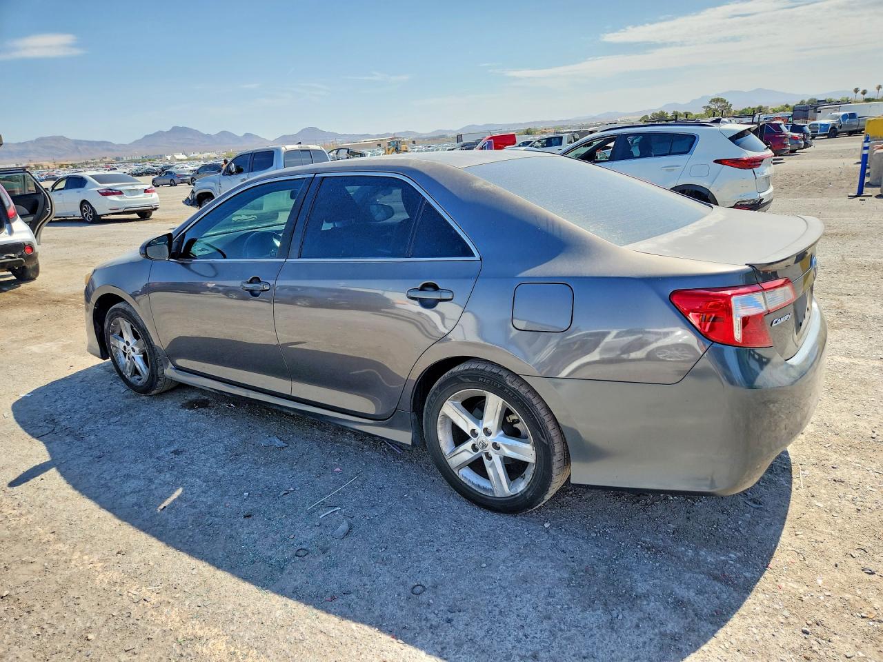 2013 Toyota Camry Se Charcoal vin: 4T1BF1FK8DU294196