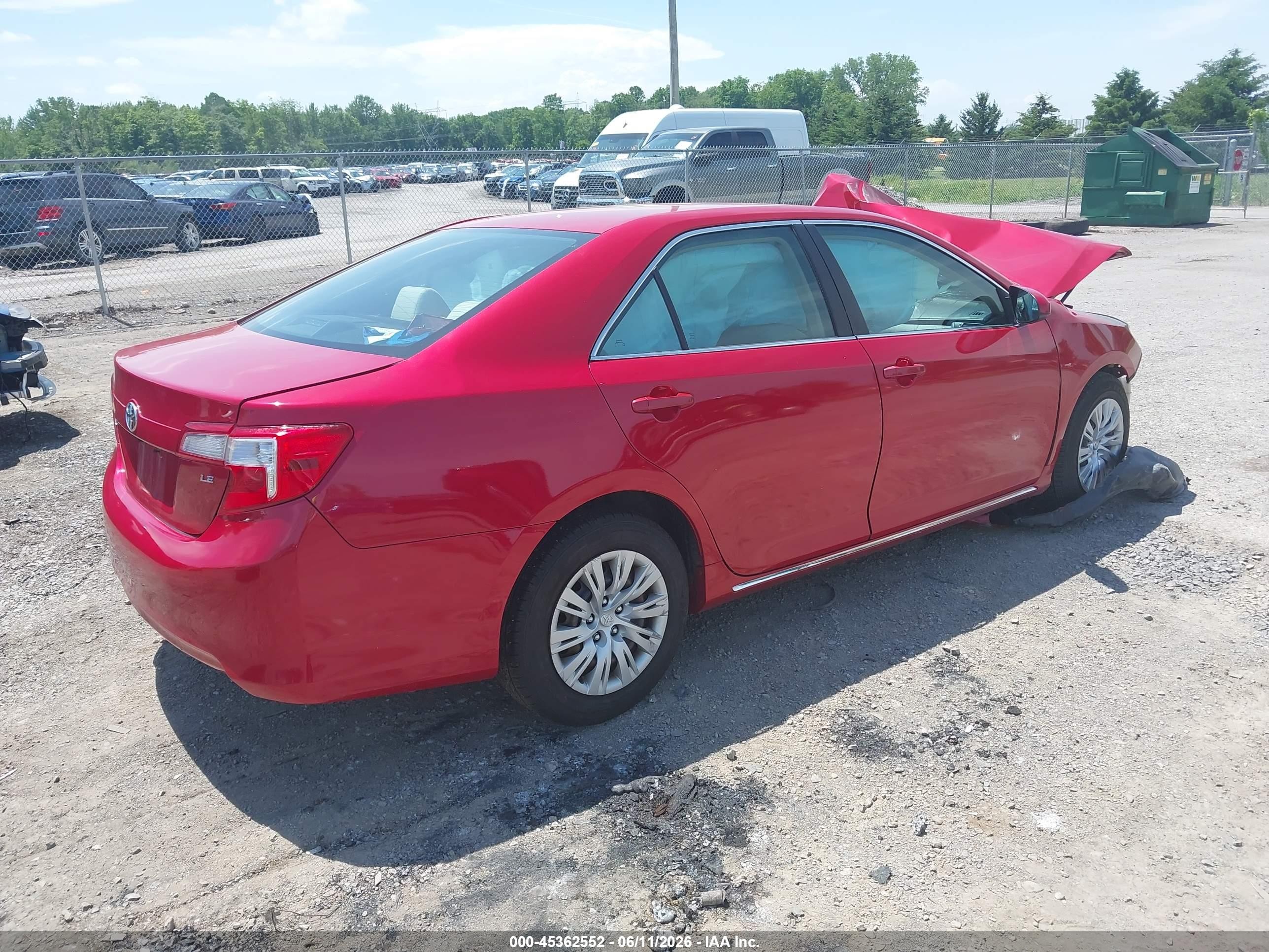 2013 Toyota Camry Le Red vin: 4T1BF1FK8DU642336
