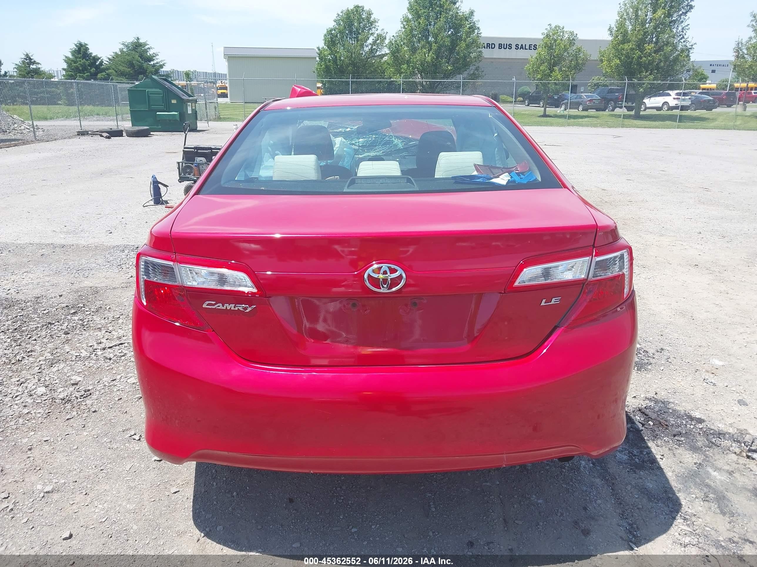 2013 Toyota Camry Le Red vin: 4T1BF1FK8DU642336