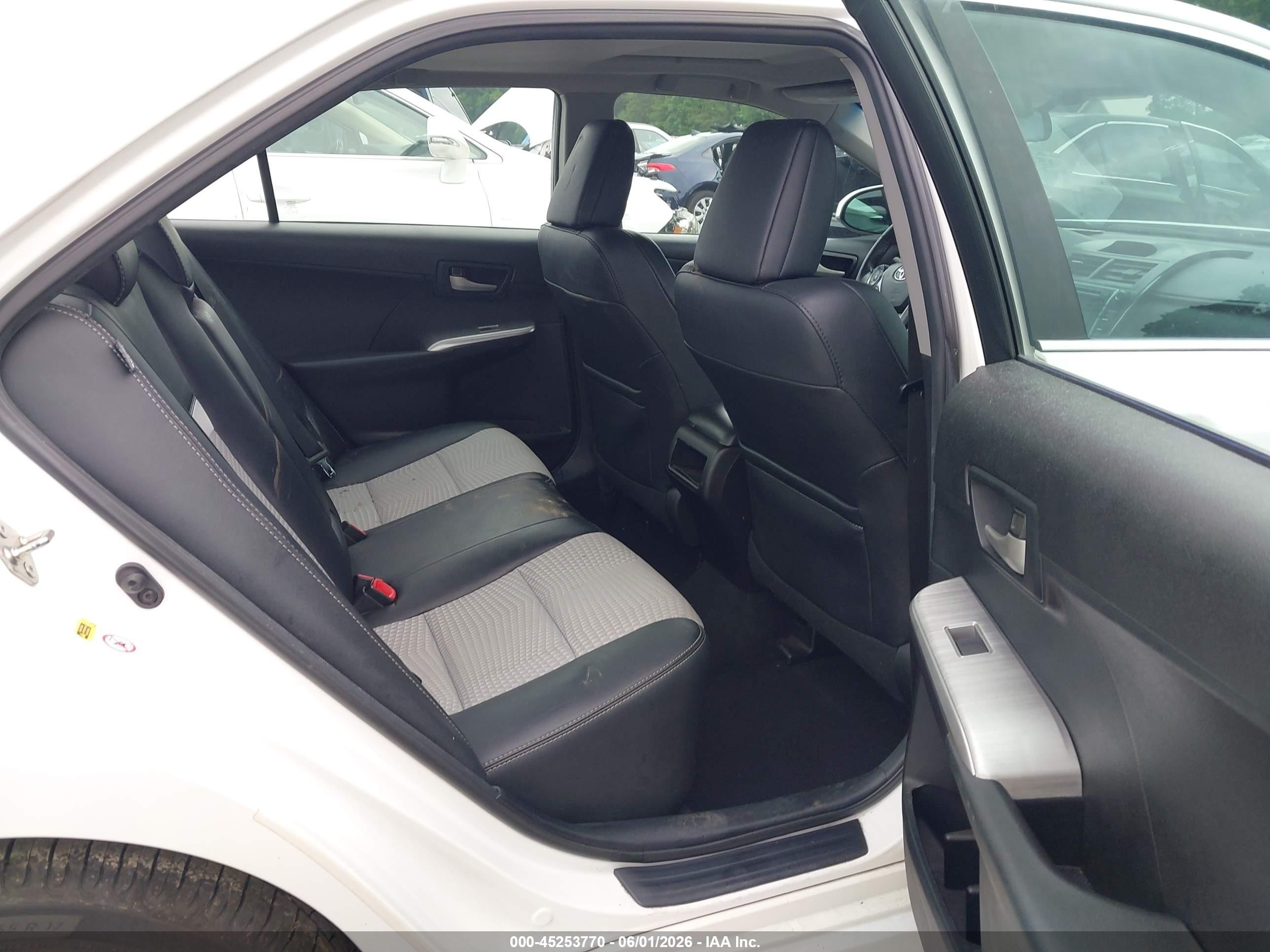 2013 Toyota Camry Se White vin: 4T1BF1FK8DU645382