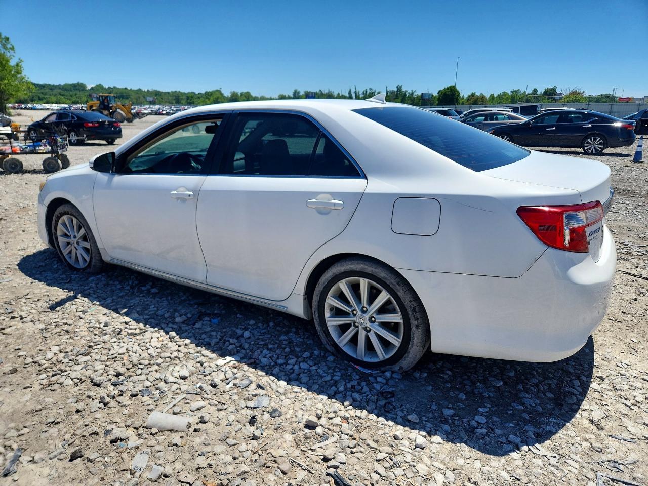 2013 Toyota Camry Xle White vin: 4T1BF1FK8DU648217