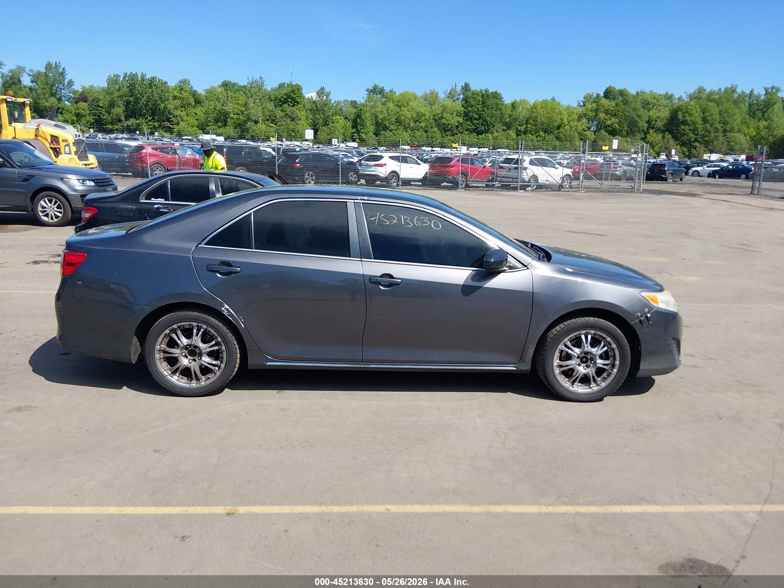 2013 Toyota Camry Le Серый vin: 4T1BF1FK8DU651182