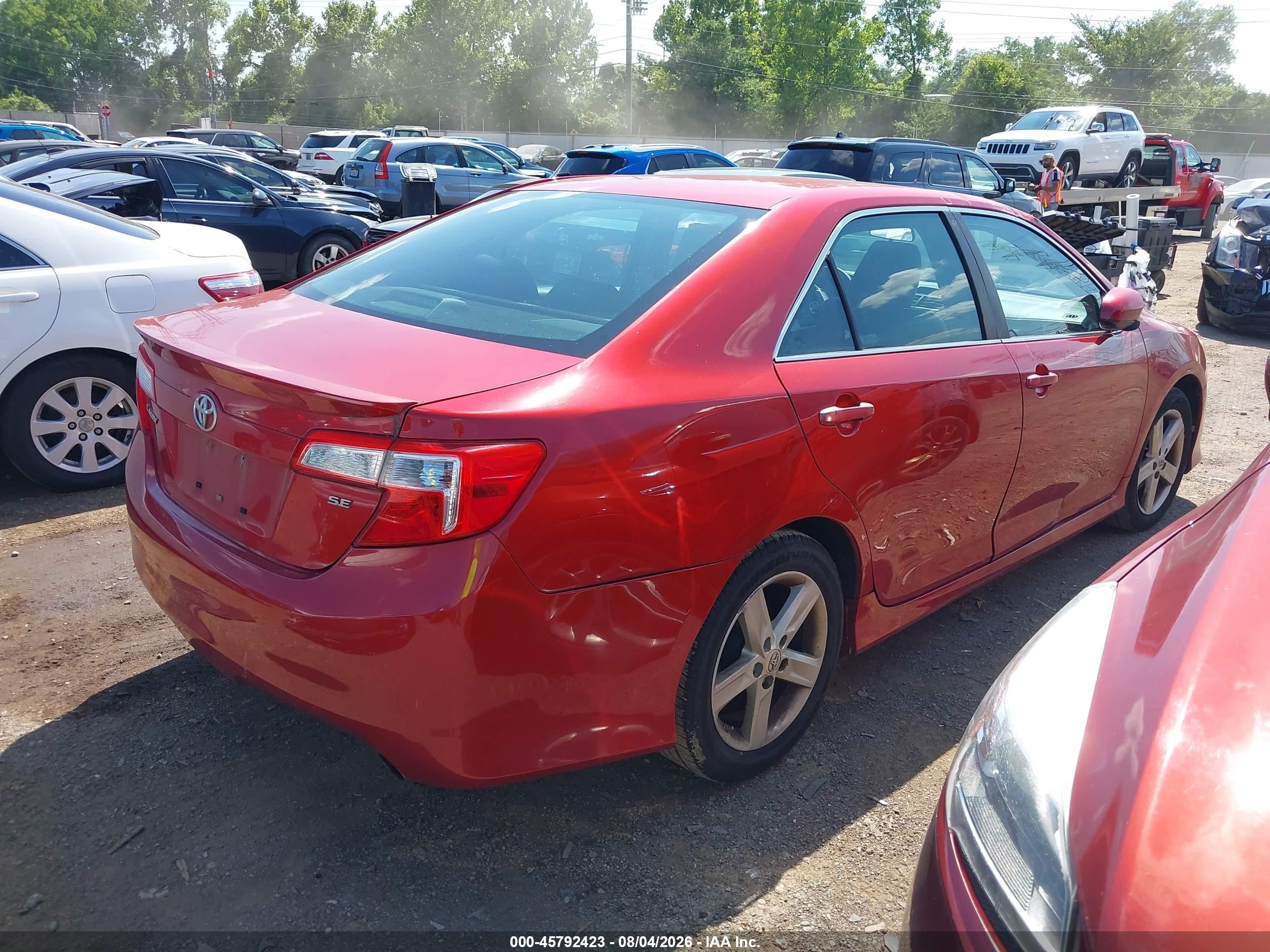 2013 Toyota Camry Se Red vin: 4T1BF1FK8DU665213