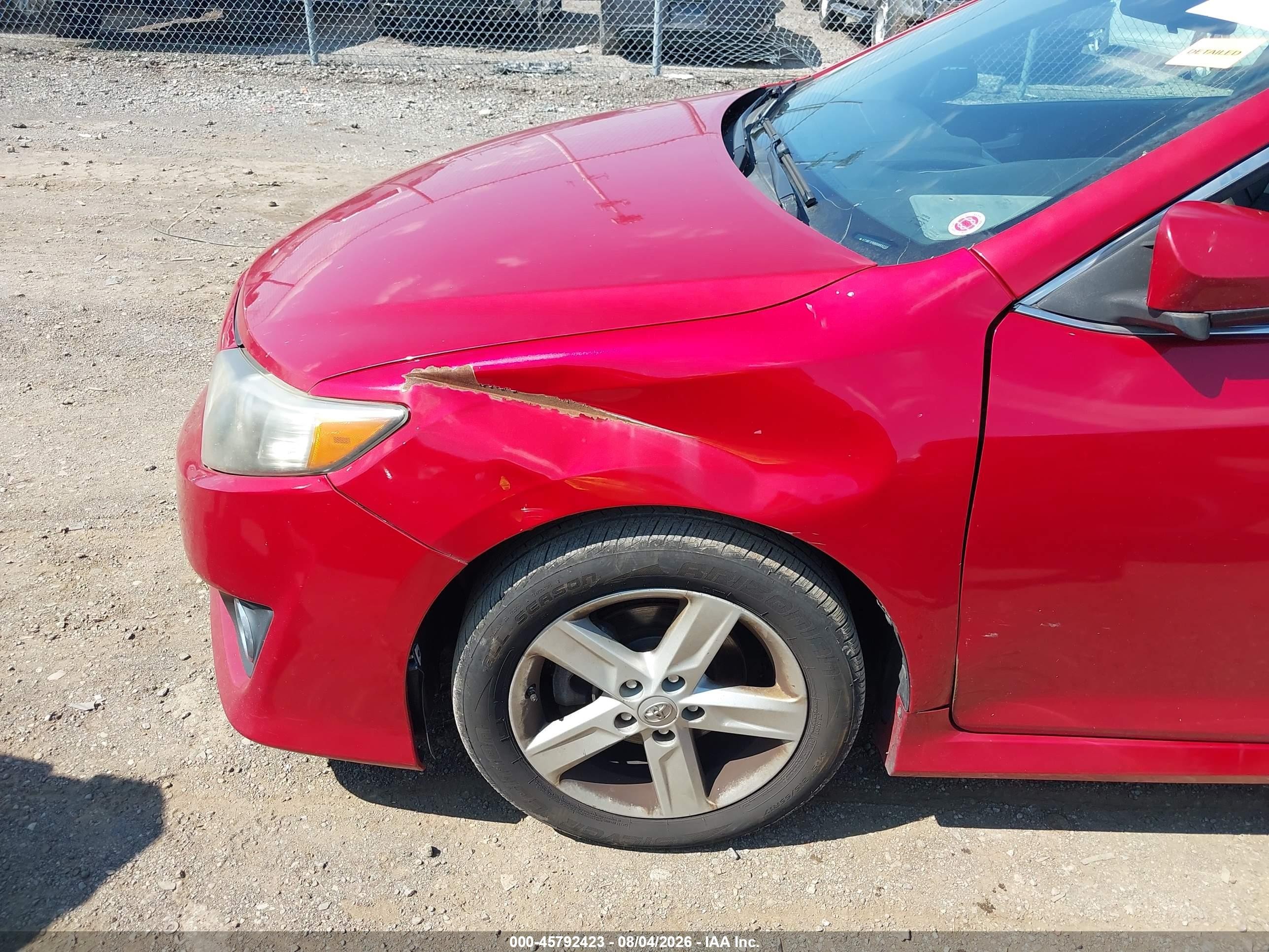 2013 Toyota Camry Se Red vin: 4T1BF1FK8DU665213