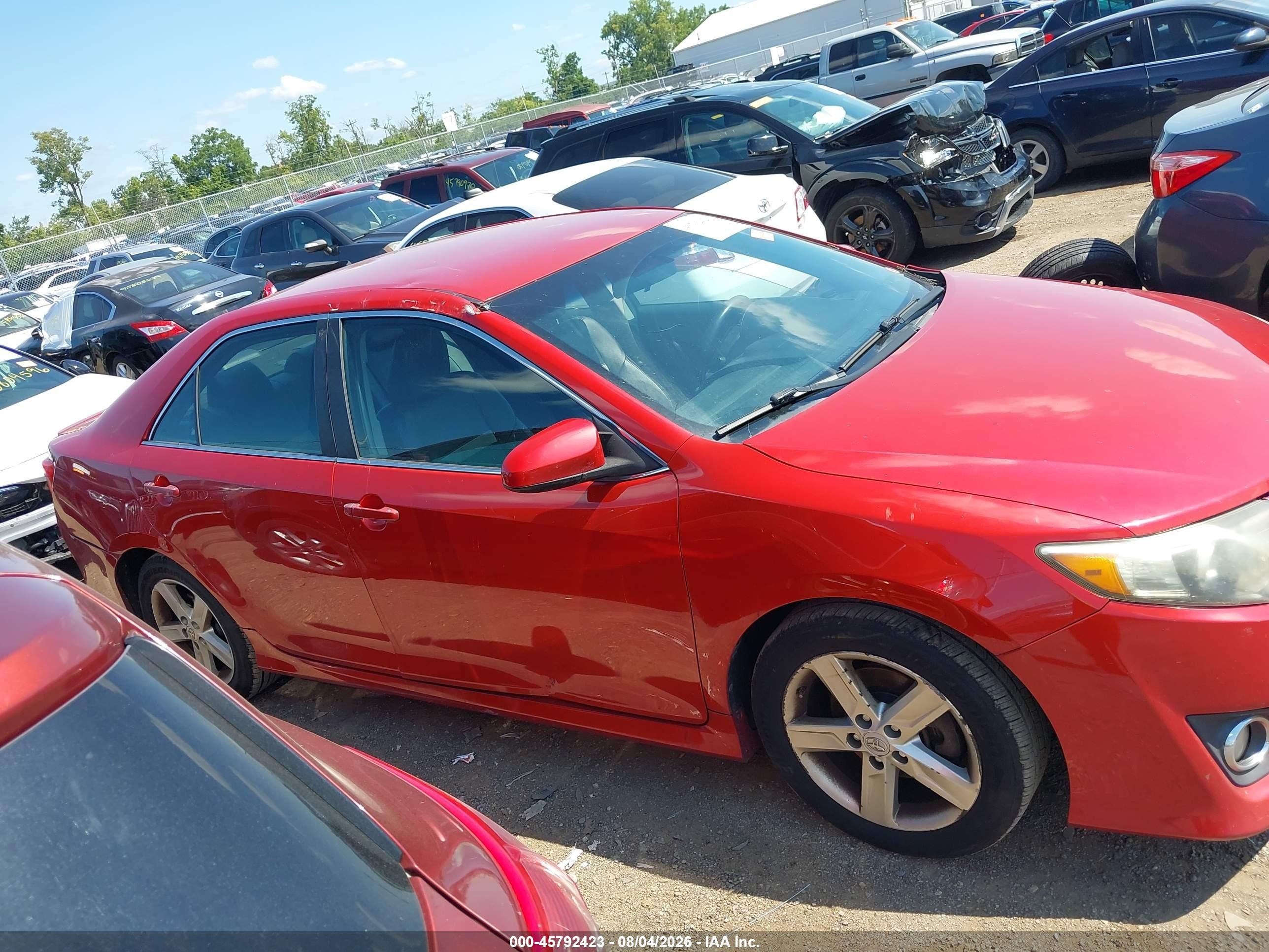 2013 Toyota Camry Se Red vin: 4T1BF1FK8DU665213