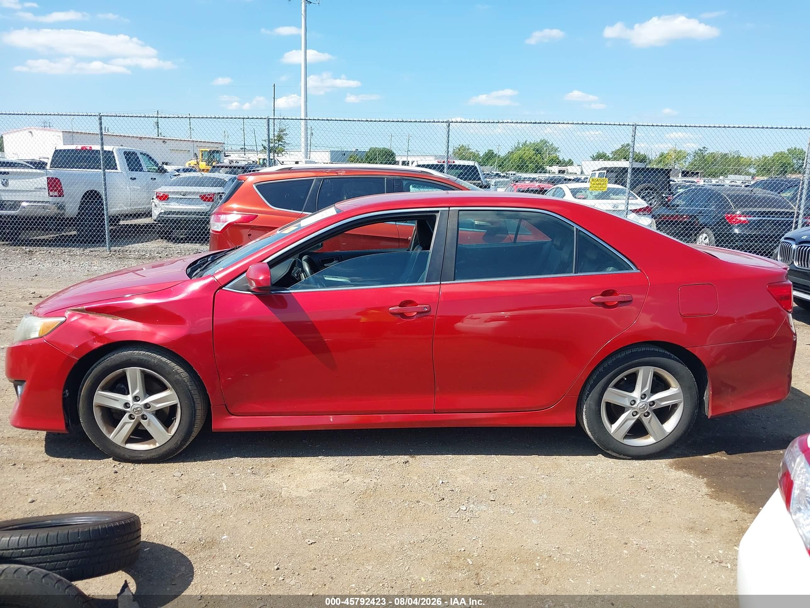 2013 Toyota Camry Se Red vin: 4T1BF1FK8DU665213