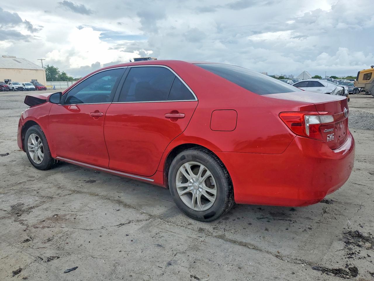 2013 Toyota Camry Le Red vin: 4T1BF1FK8DU677698