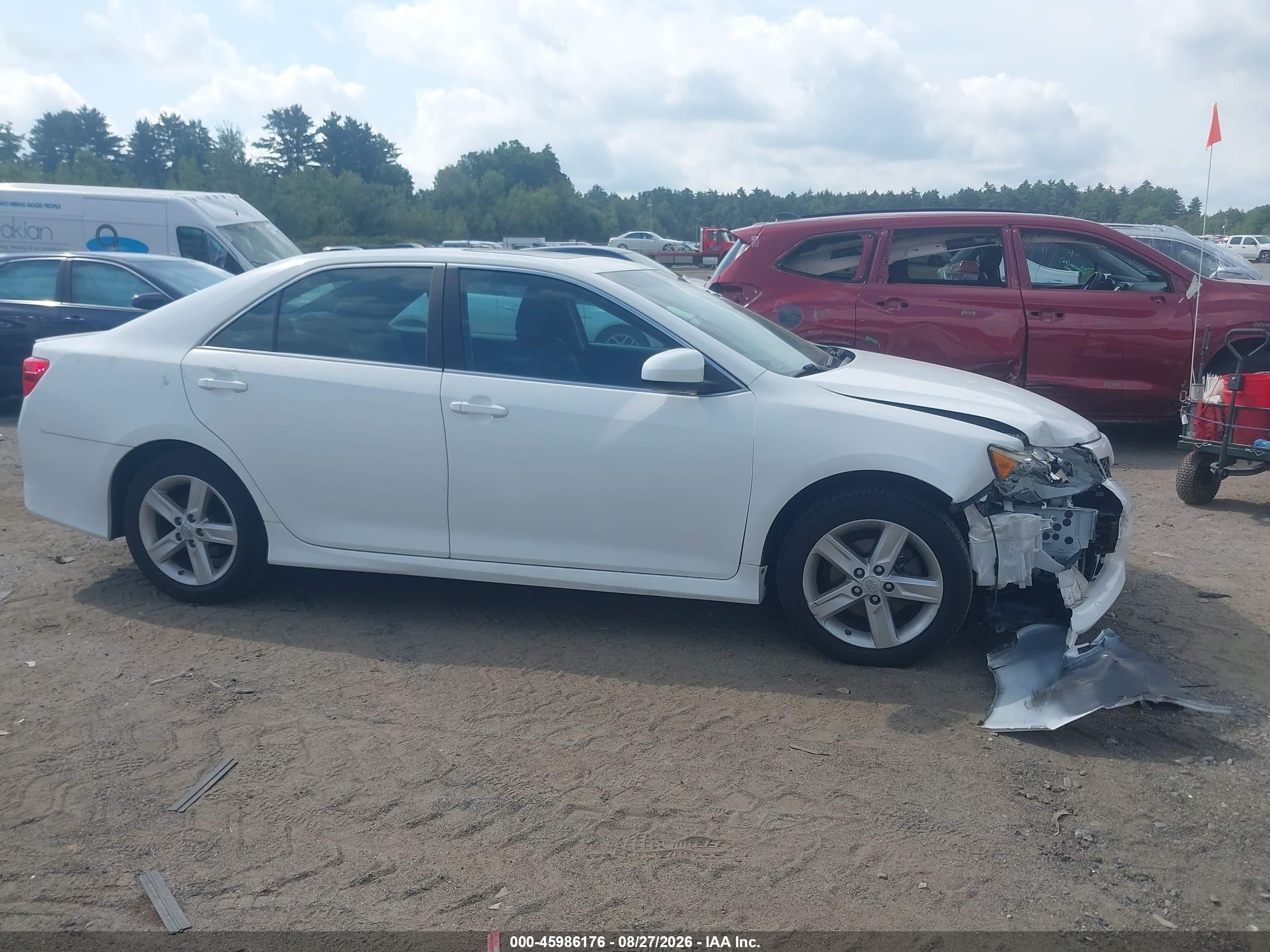 2013 Toyota Camry Se White vin: 4T1BF1FK8DU687583