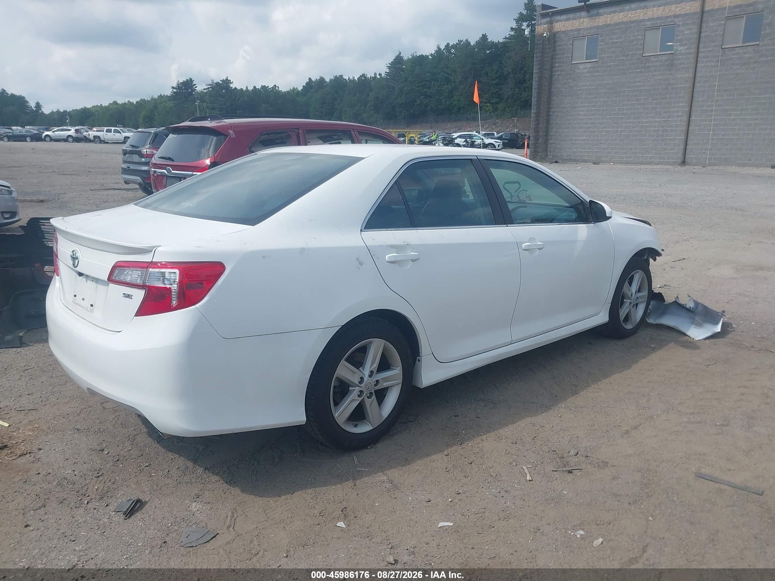 2013 Toyota Camry Se White vin: 4T1BF1FK8DU687583