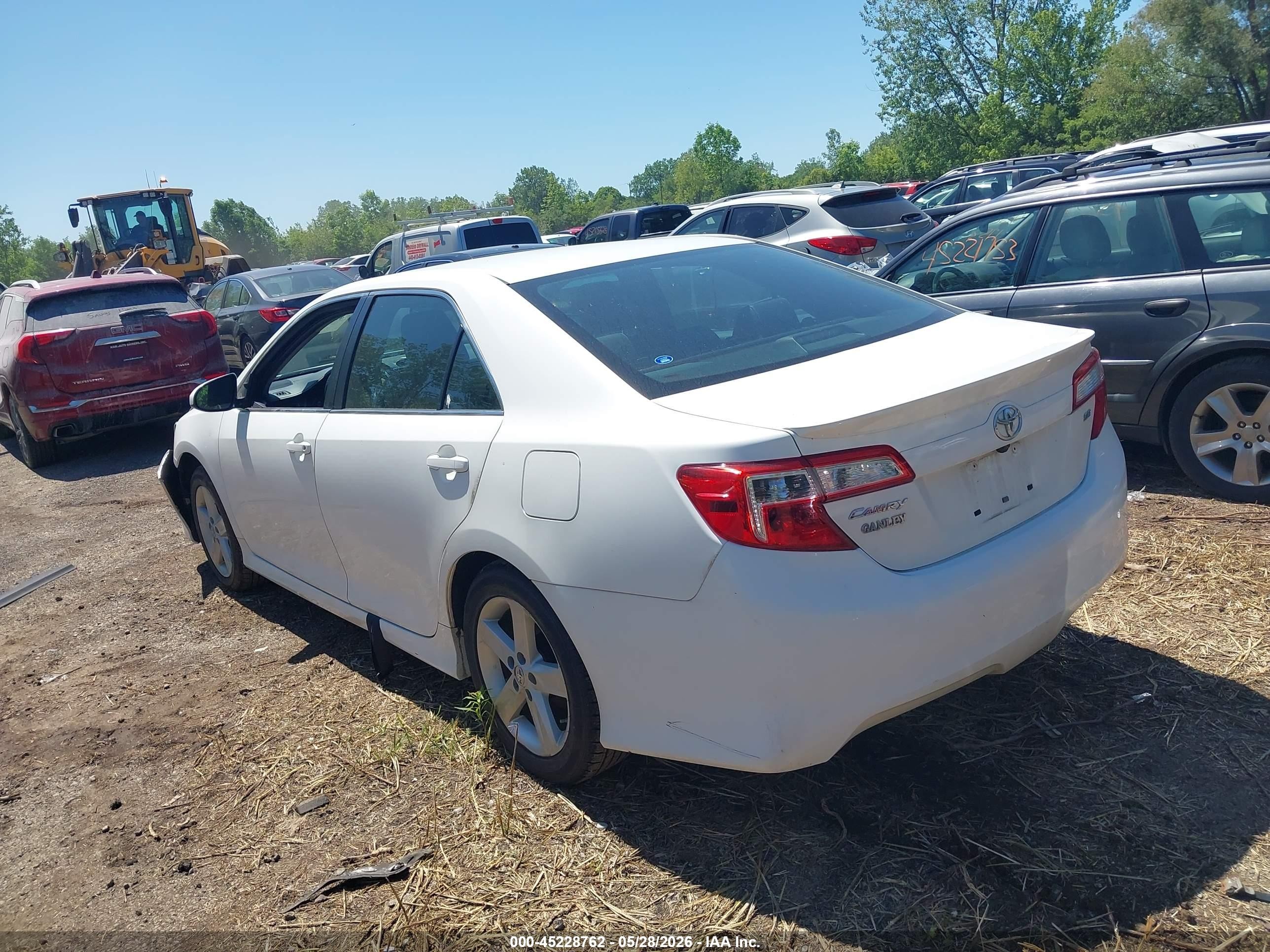 2013 Toyota Camry Se White vin: 4T1BF1FK8DU689978