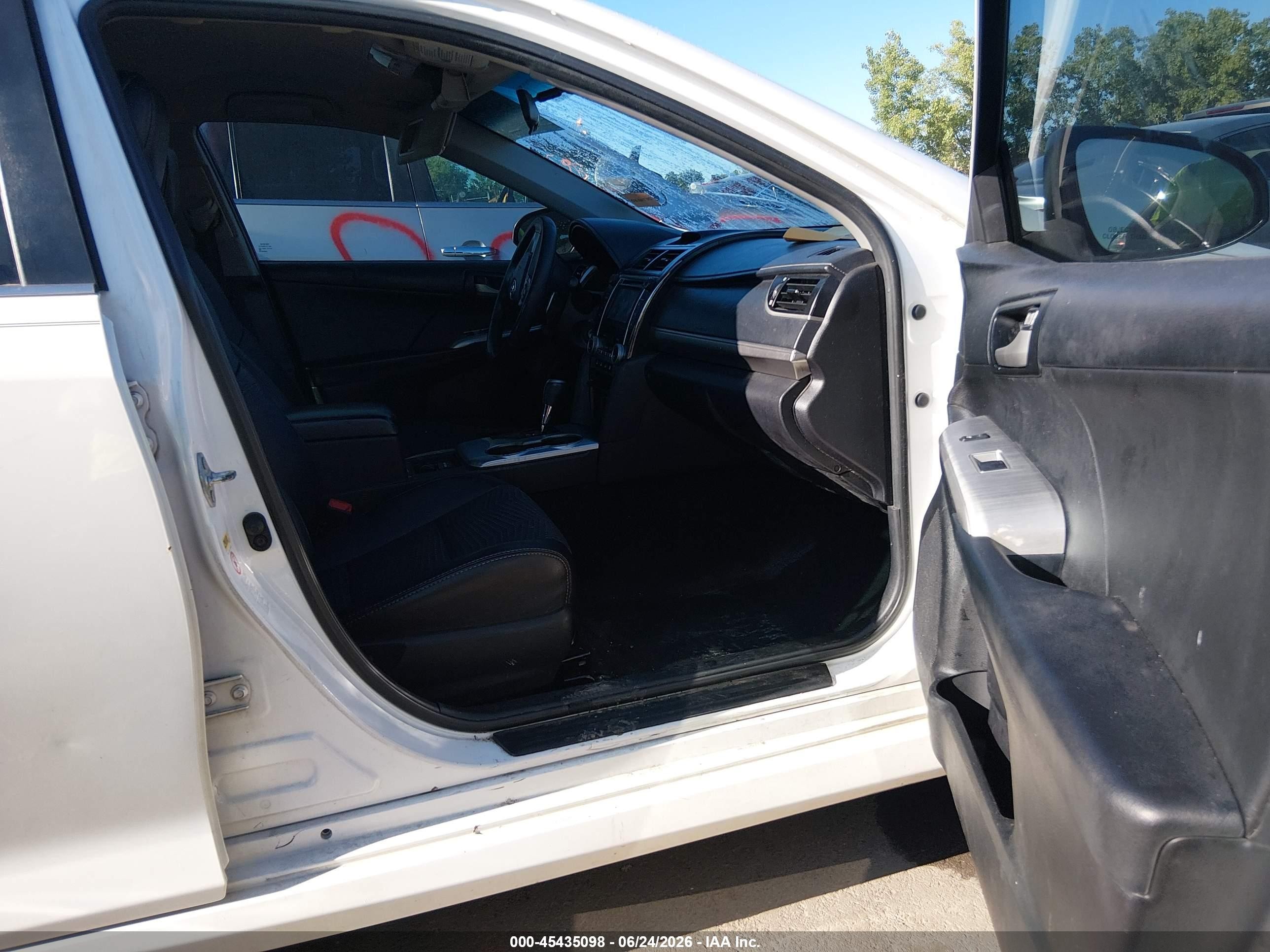 2013 Toyota Camry Se White vin: 4T1BF1FK8DU712806