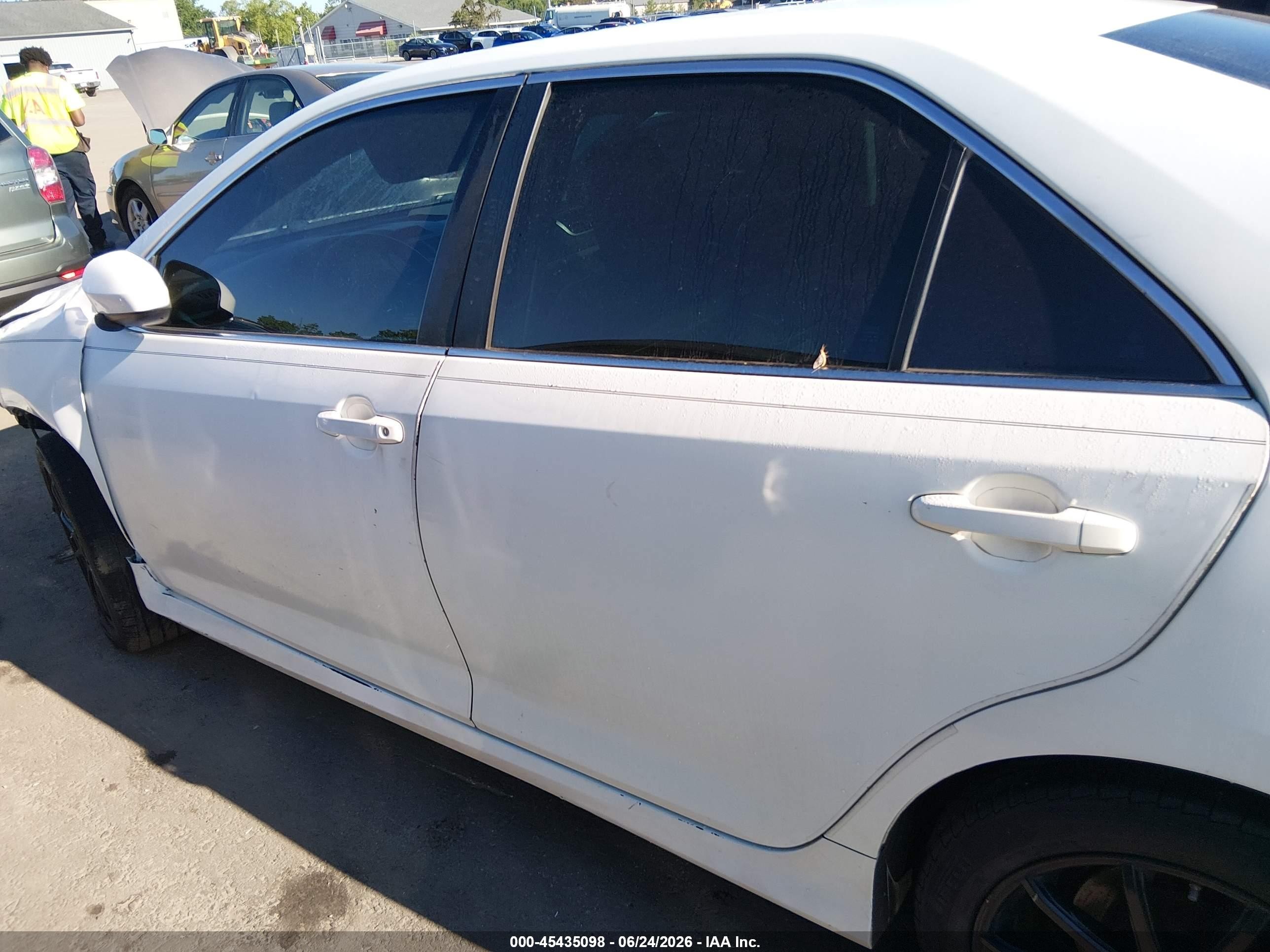 2013 Toyota Camry Se White vin: 4T1BF1FK8DU712806