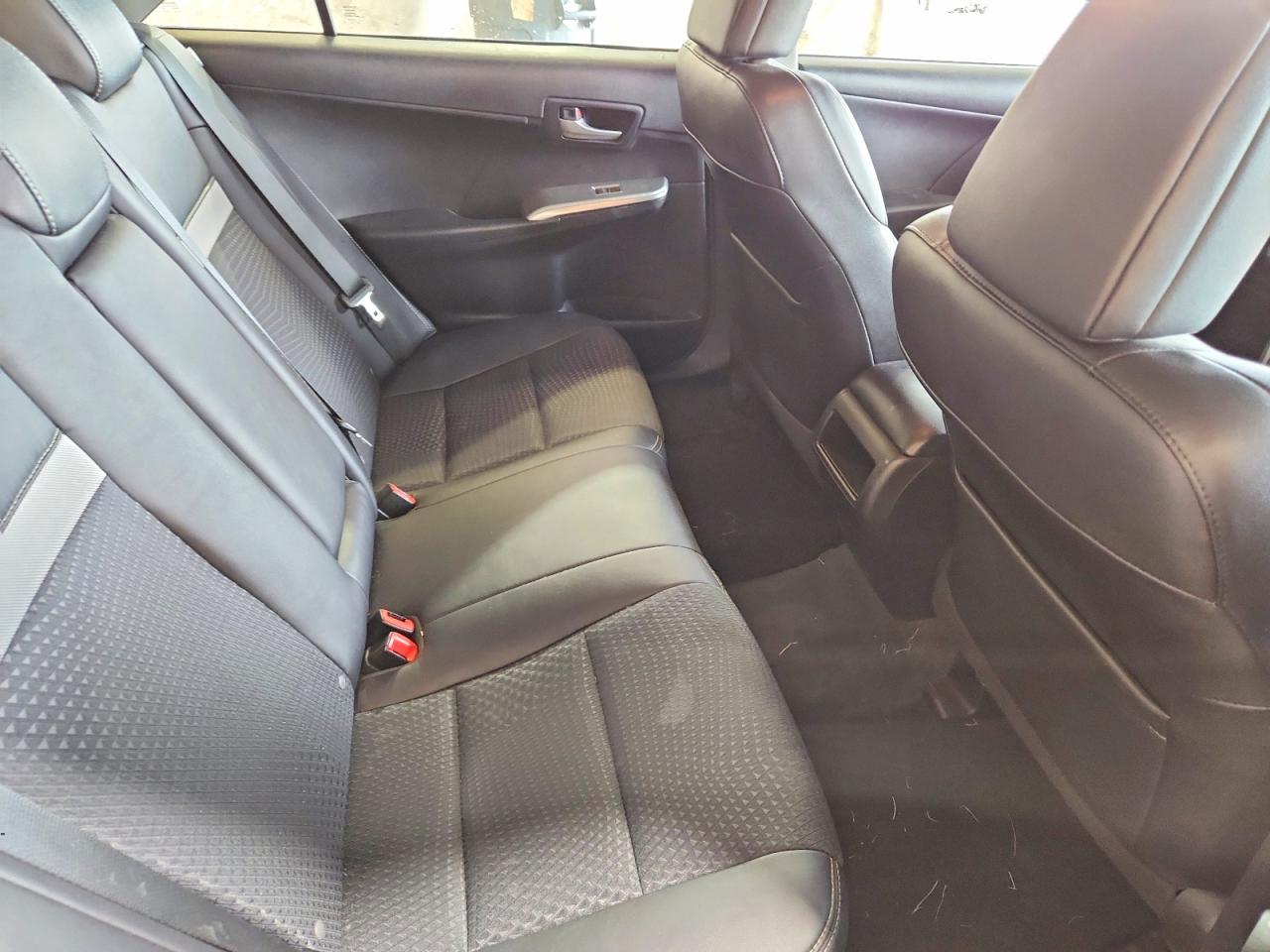 2014 Toyota Camry Se White vin: 4T1BF1FK8EU312018
