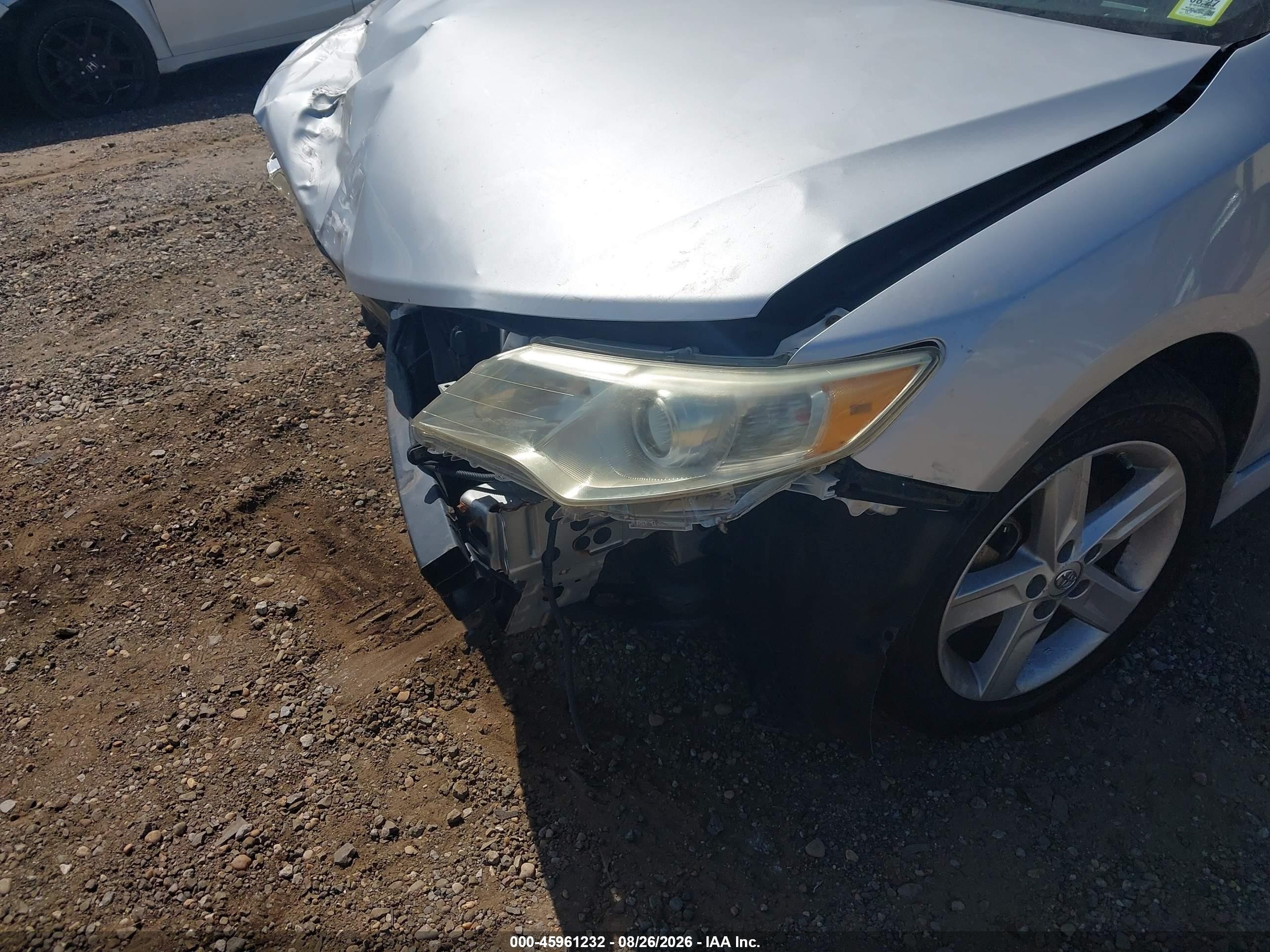 2014 Toyota Camry Se Серебряный vin: 4T1BF1FK8EU320698