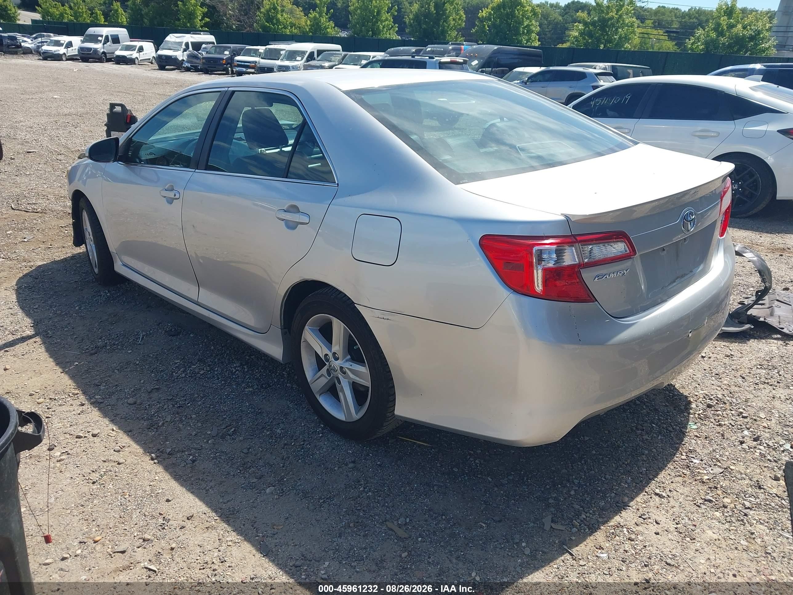 2014 Toyota Camry Se Серебряный vin: 4T1BF1FK8EU320698