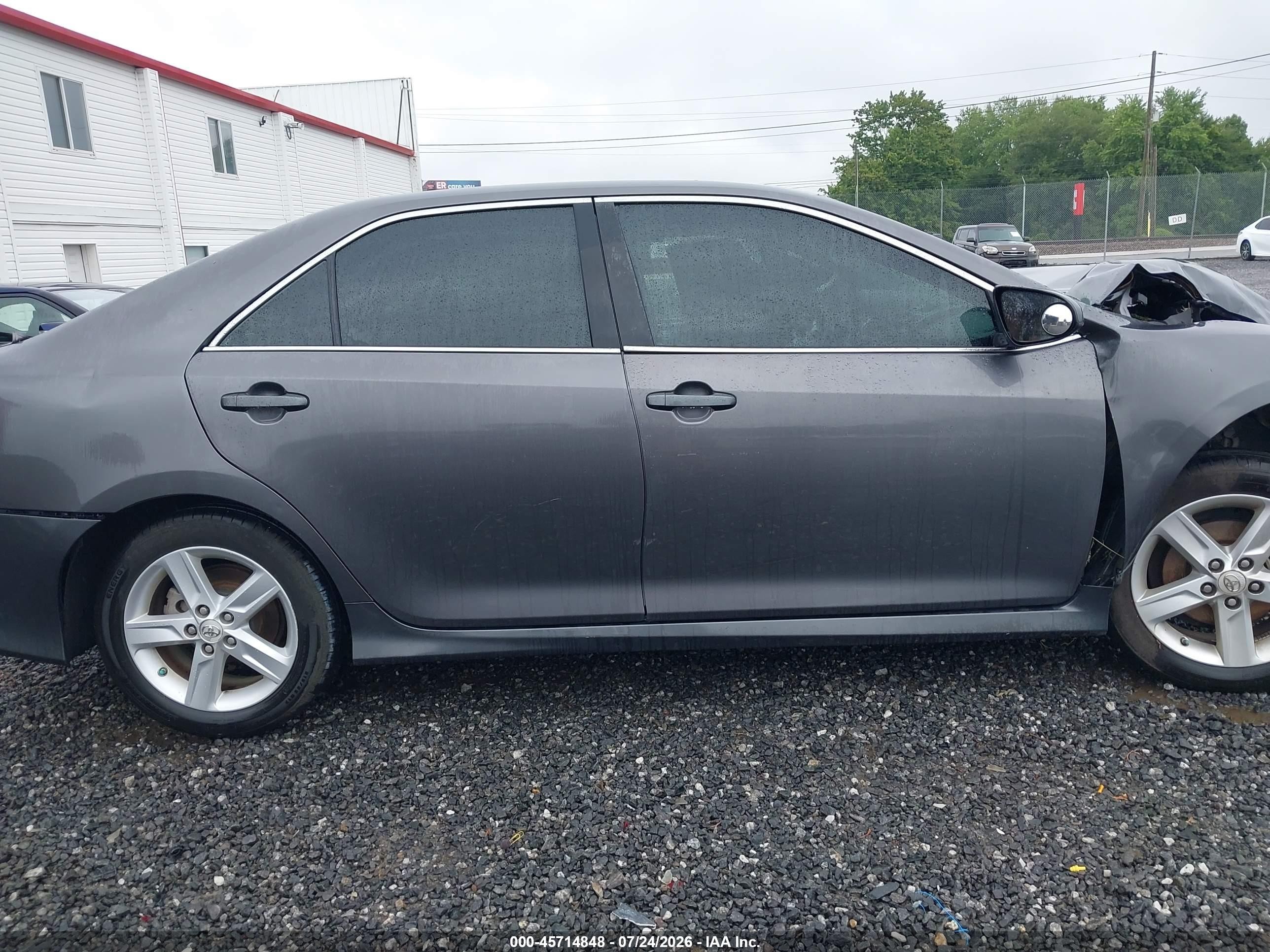 2014 Toyota Camry Se Gray vin: 4T1BF1FK8EU322063