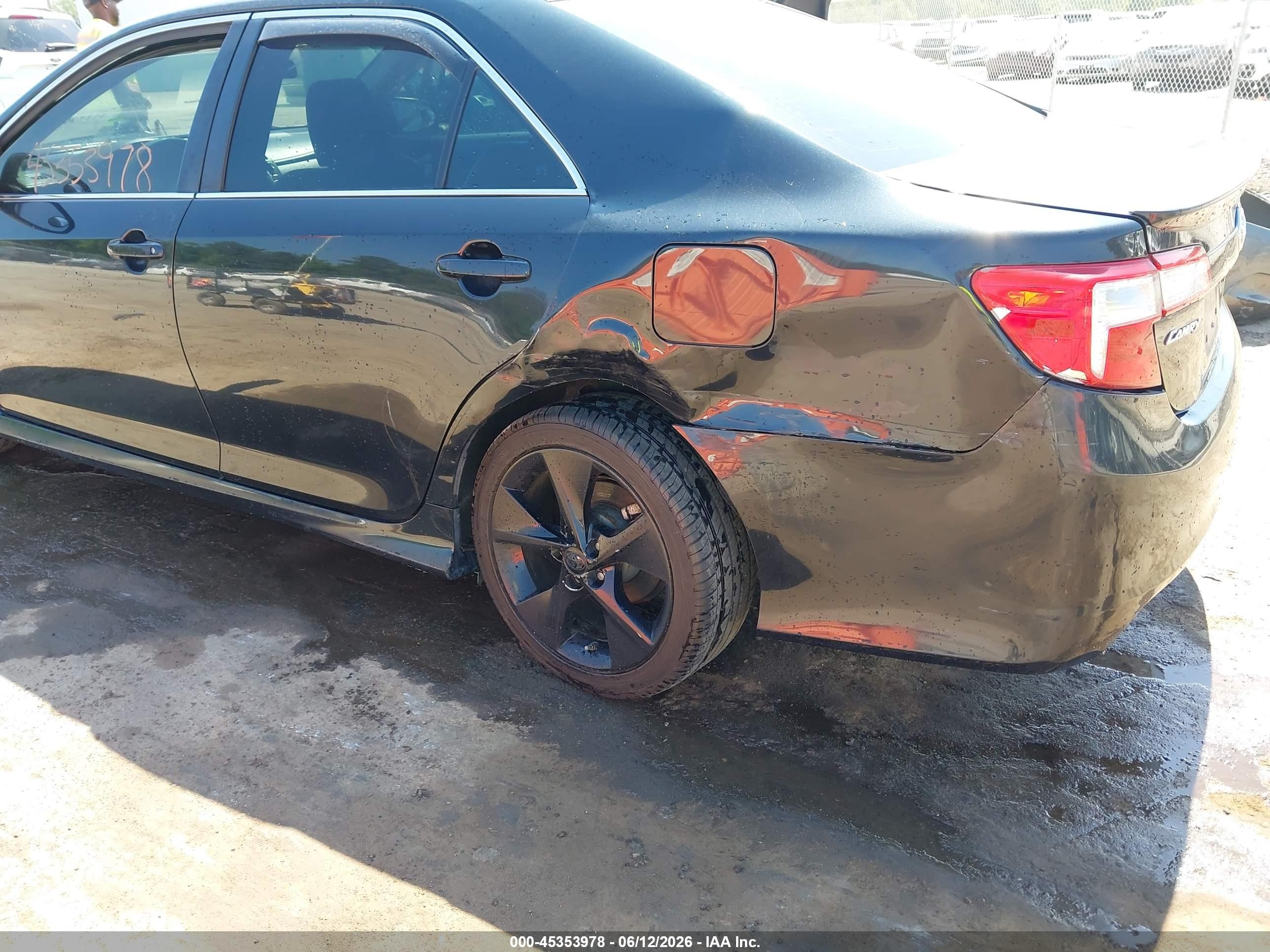 2014 Toyota Camry Se Sport Blue vin: 4T1BF1FK8EU328624
